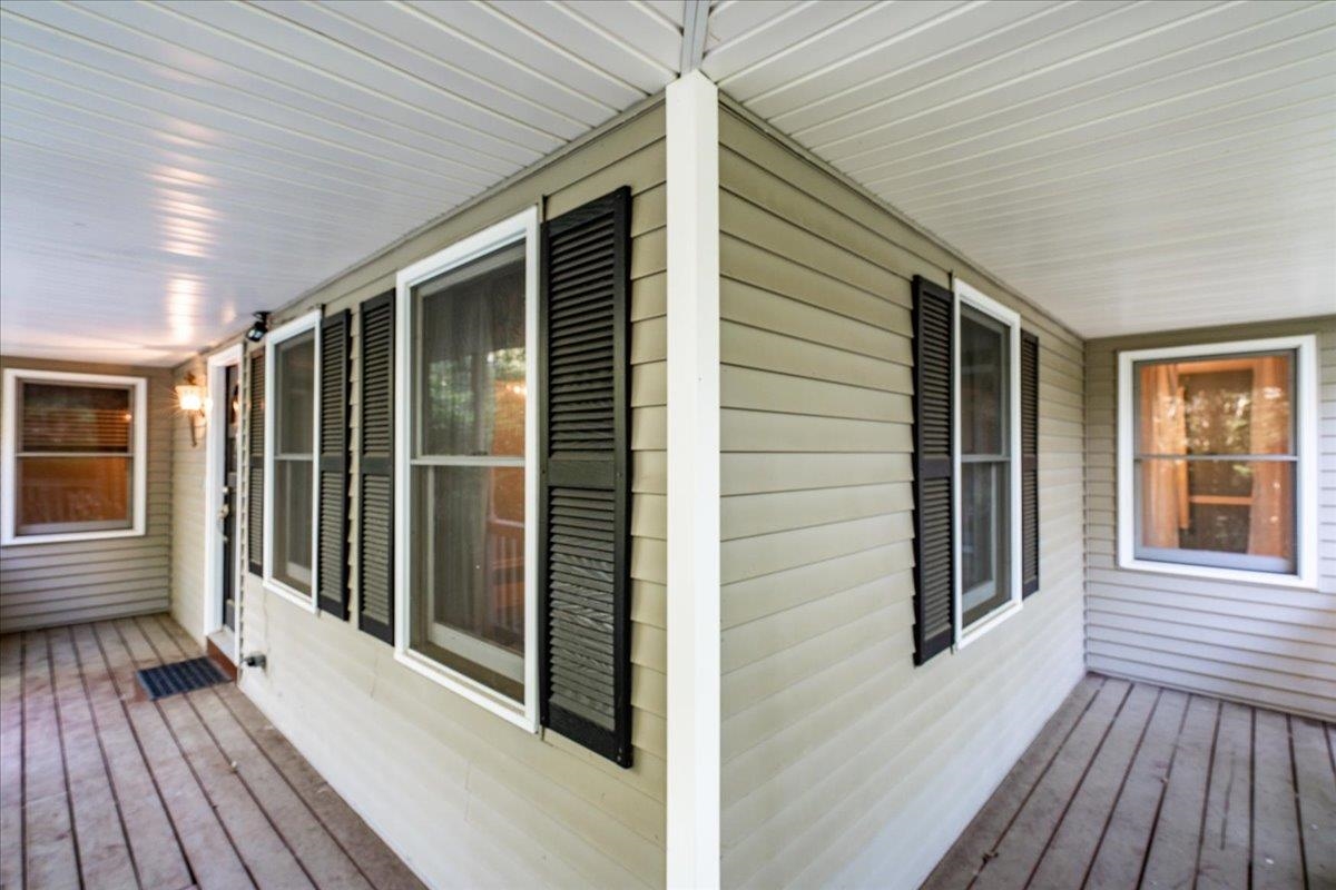 129 Cambridge Rd, Bedford, NH 03110