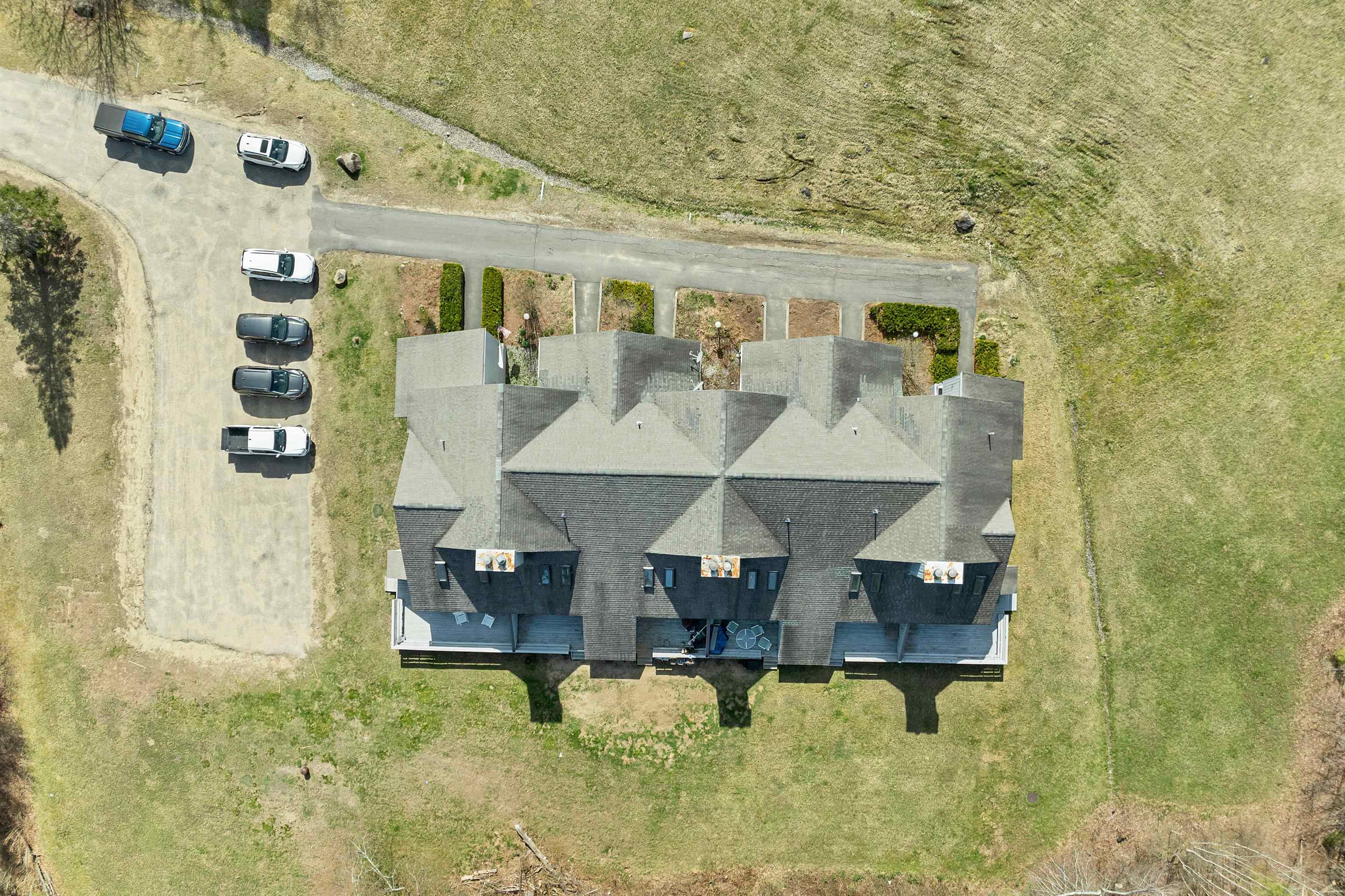 40 Davis Rd #J3, Plymouth, NH 03264
