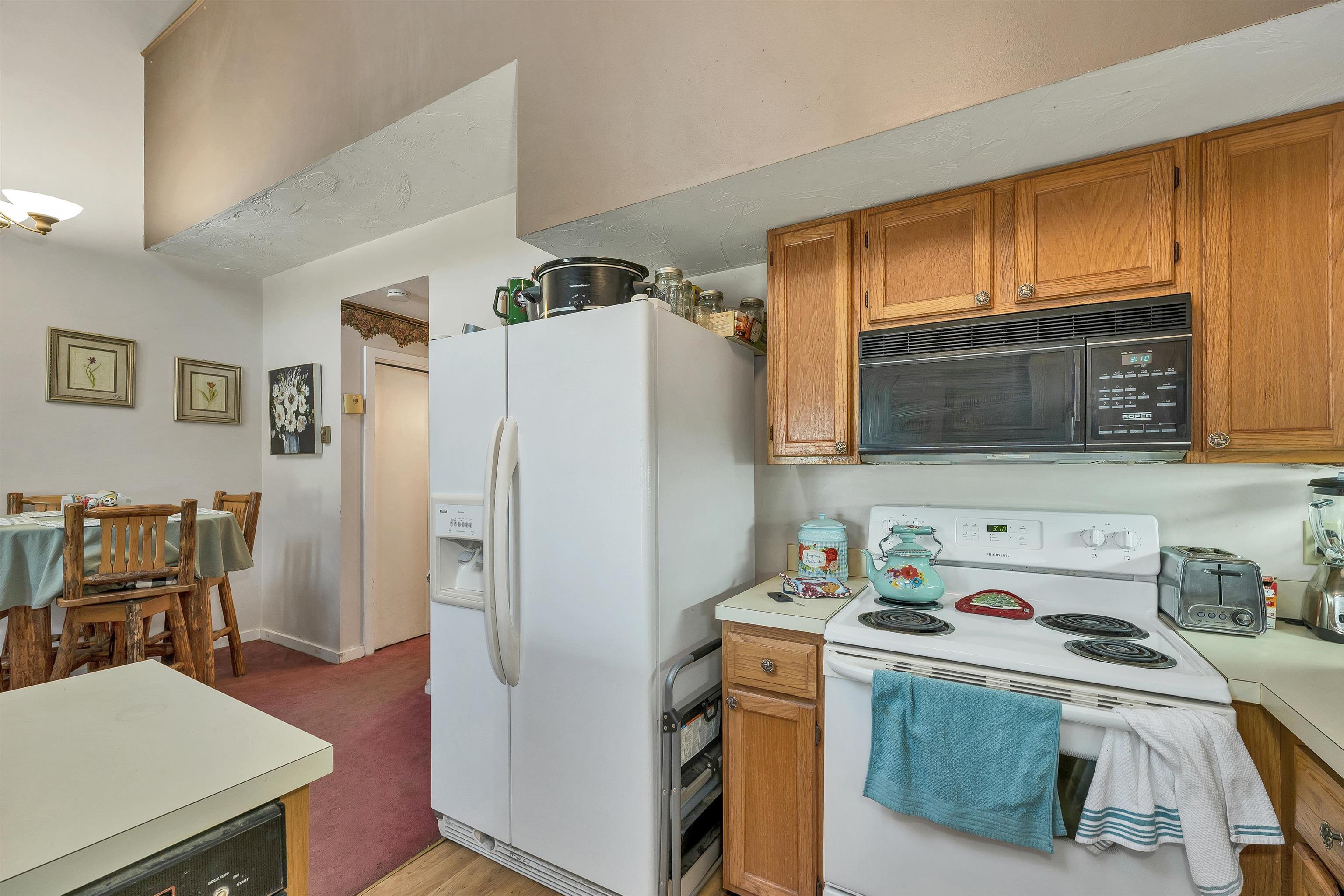 40 Davis Rd, Plymouth, NH 03264