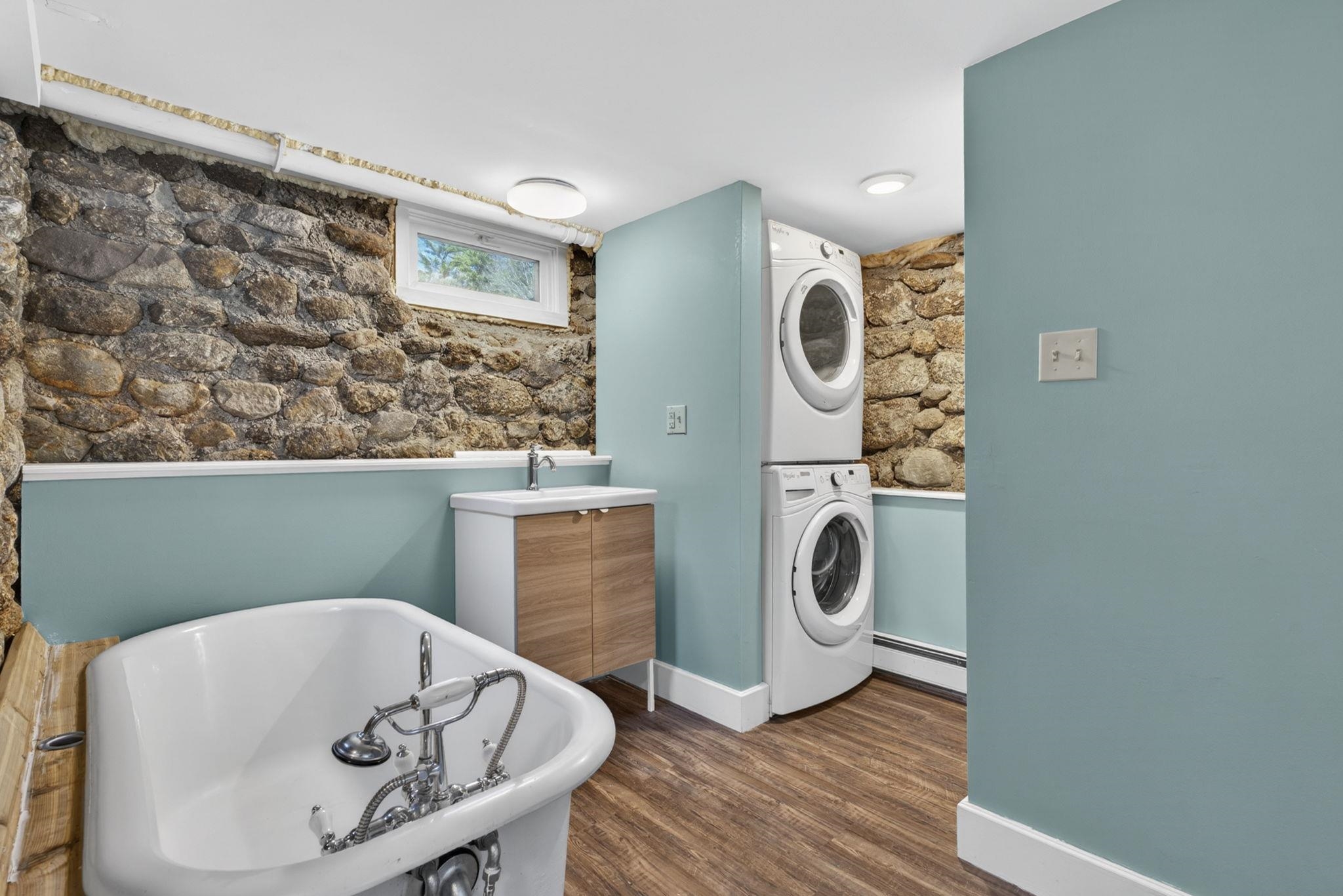 8 Tarbell Rd, Peterborough, NH 03458