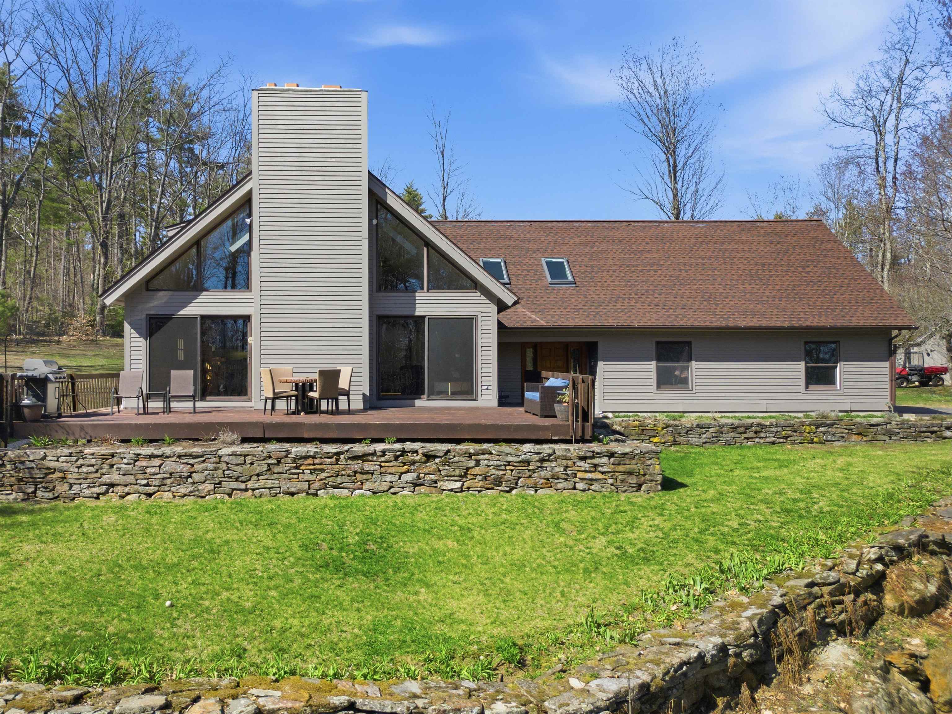 490 Clough Rd, Pittsfield, NH 03263