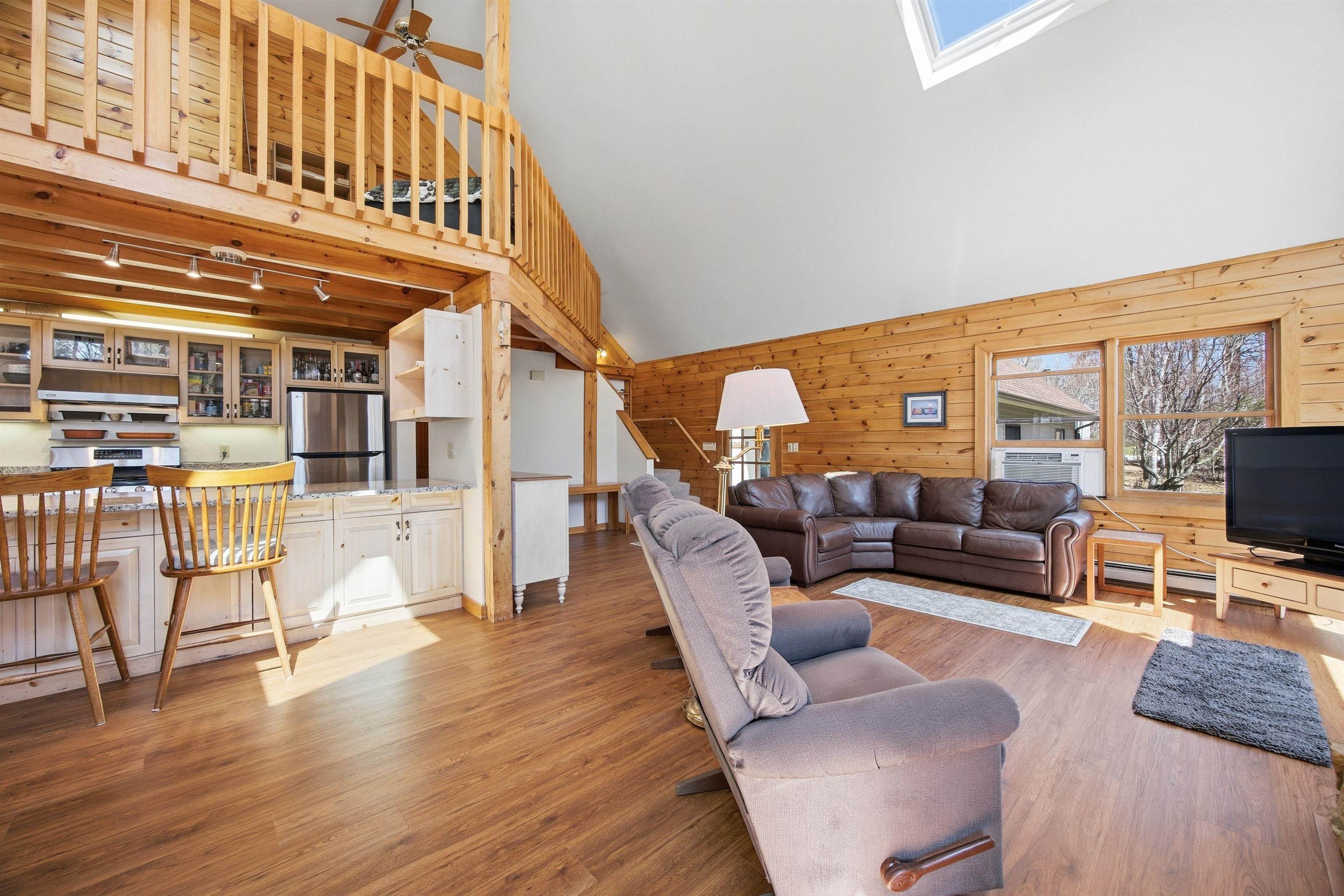 490 Clough Rd, Pittsfield, NH 03263