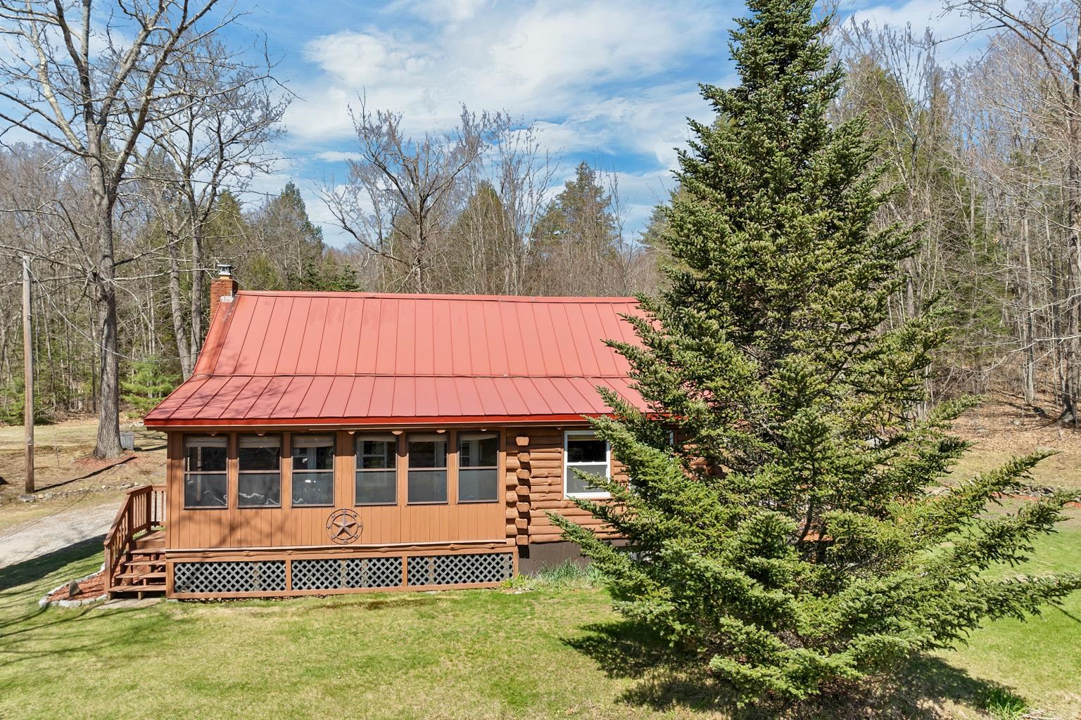 133 Thunder Rd, Franklin, NH 03235