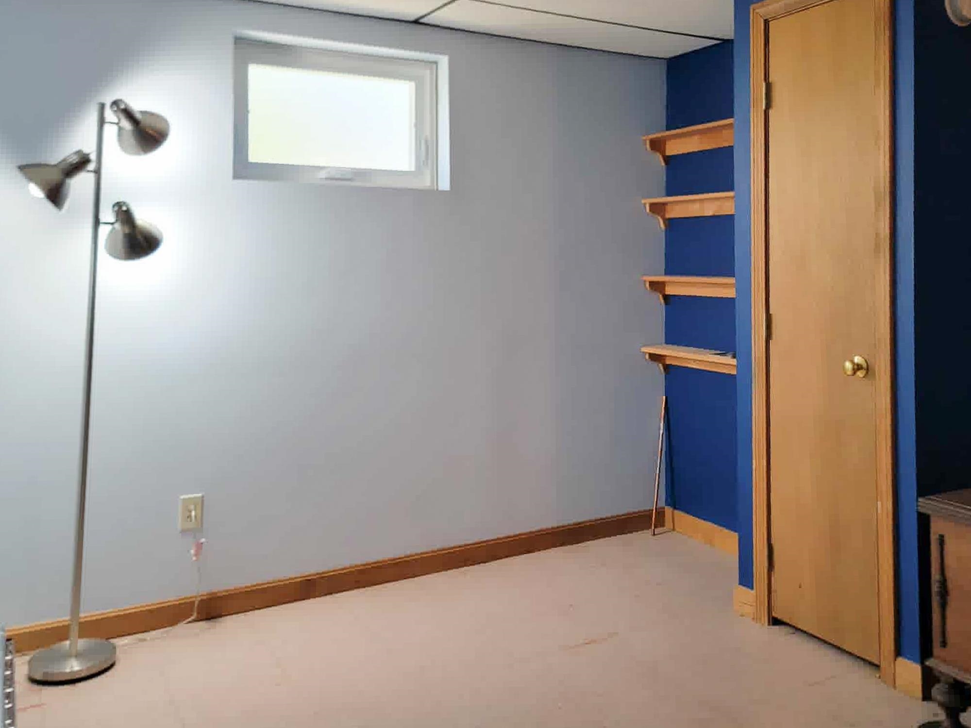 10 Cambridge Rd, Nashua, NH 03062