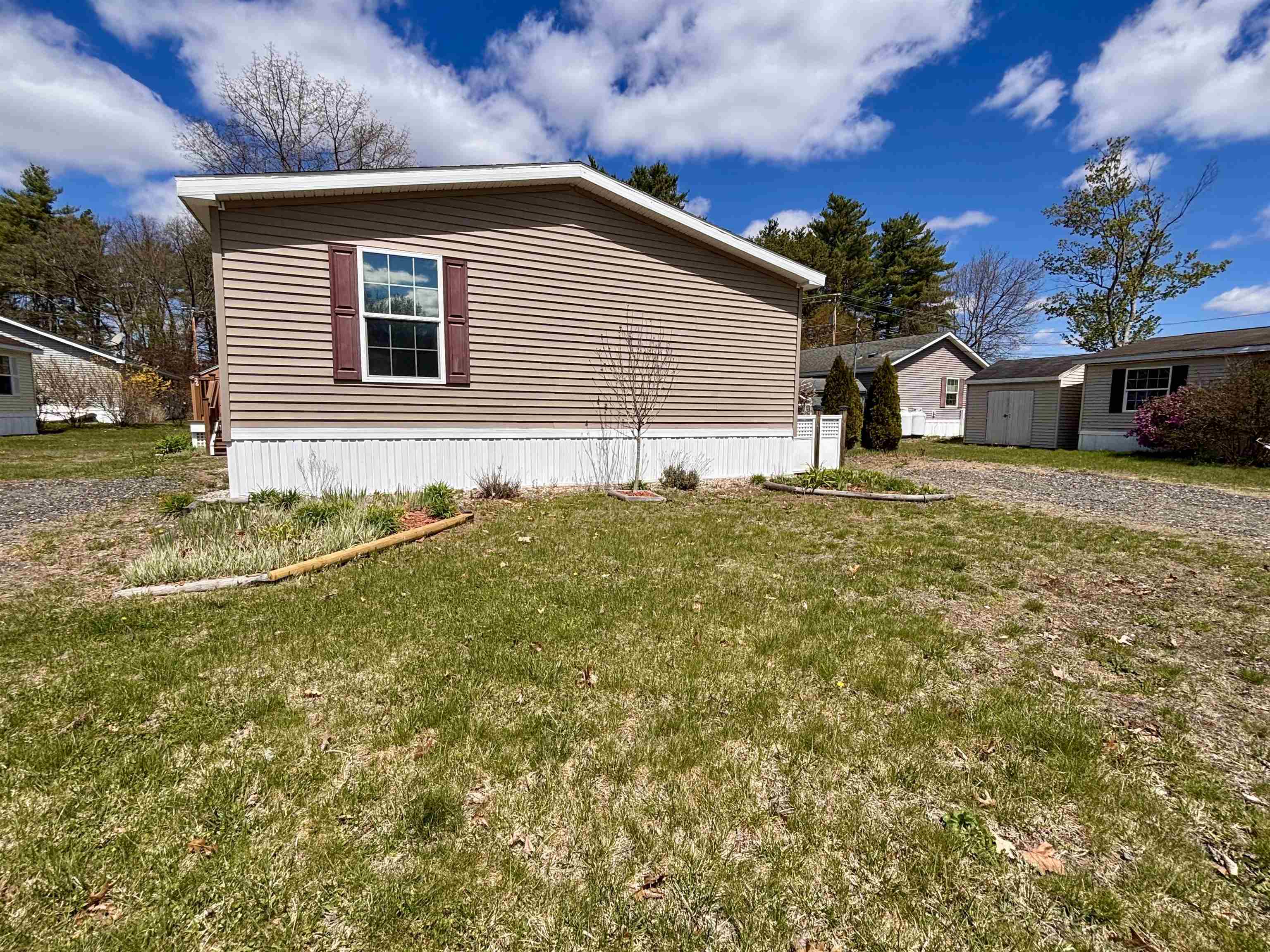 545 Elm St #26, Milford, NH 03055