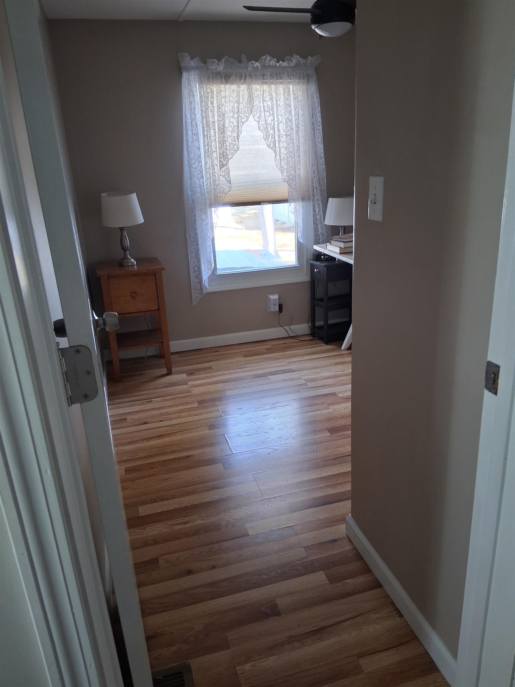 8 Cheryl Dr, Concord, NH 03303