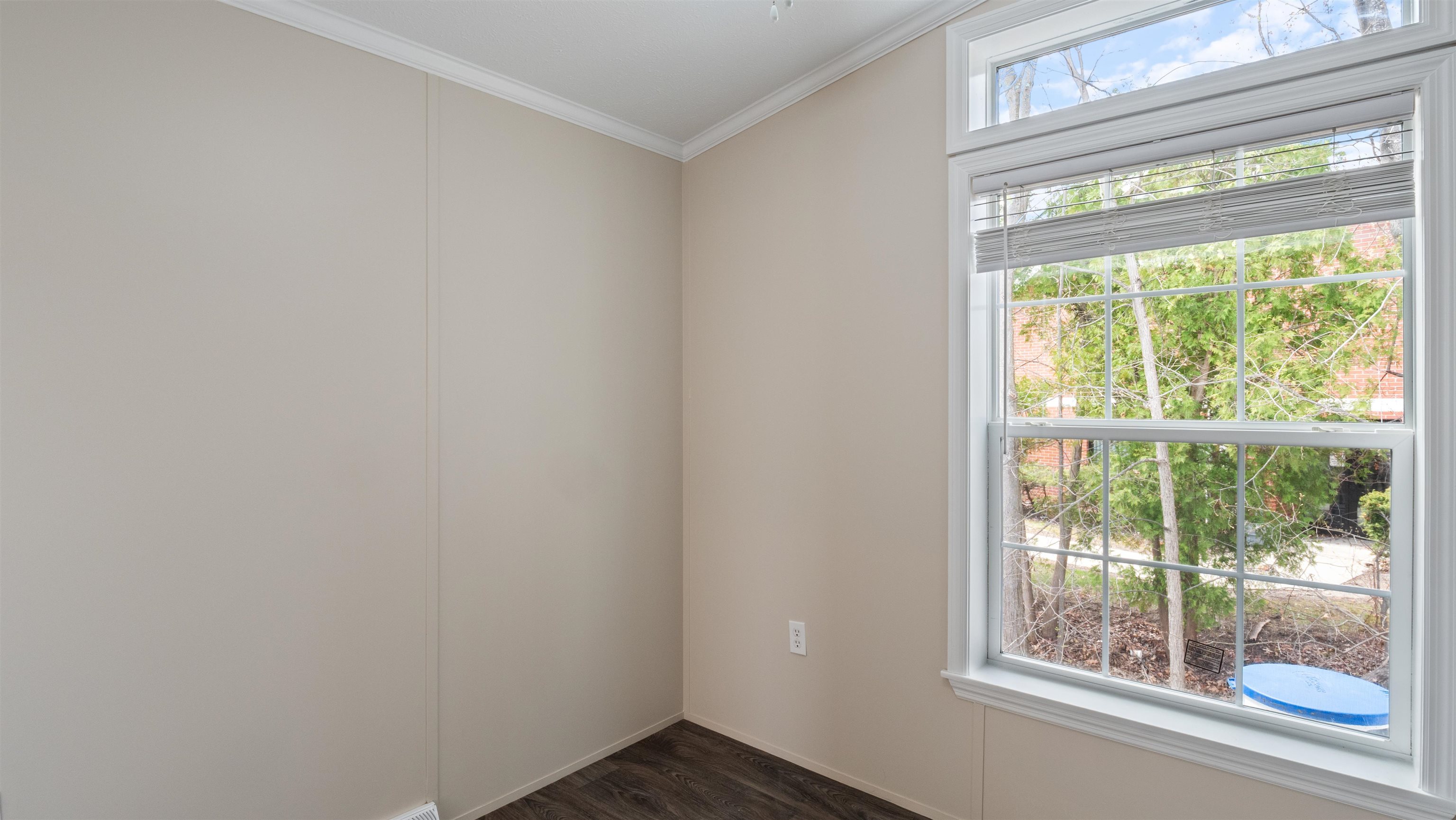 13 Brookwood Dr, Salem, NH 03079