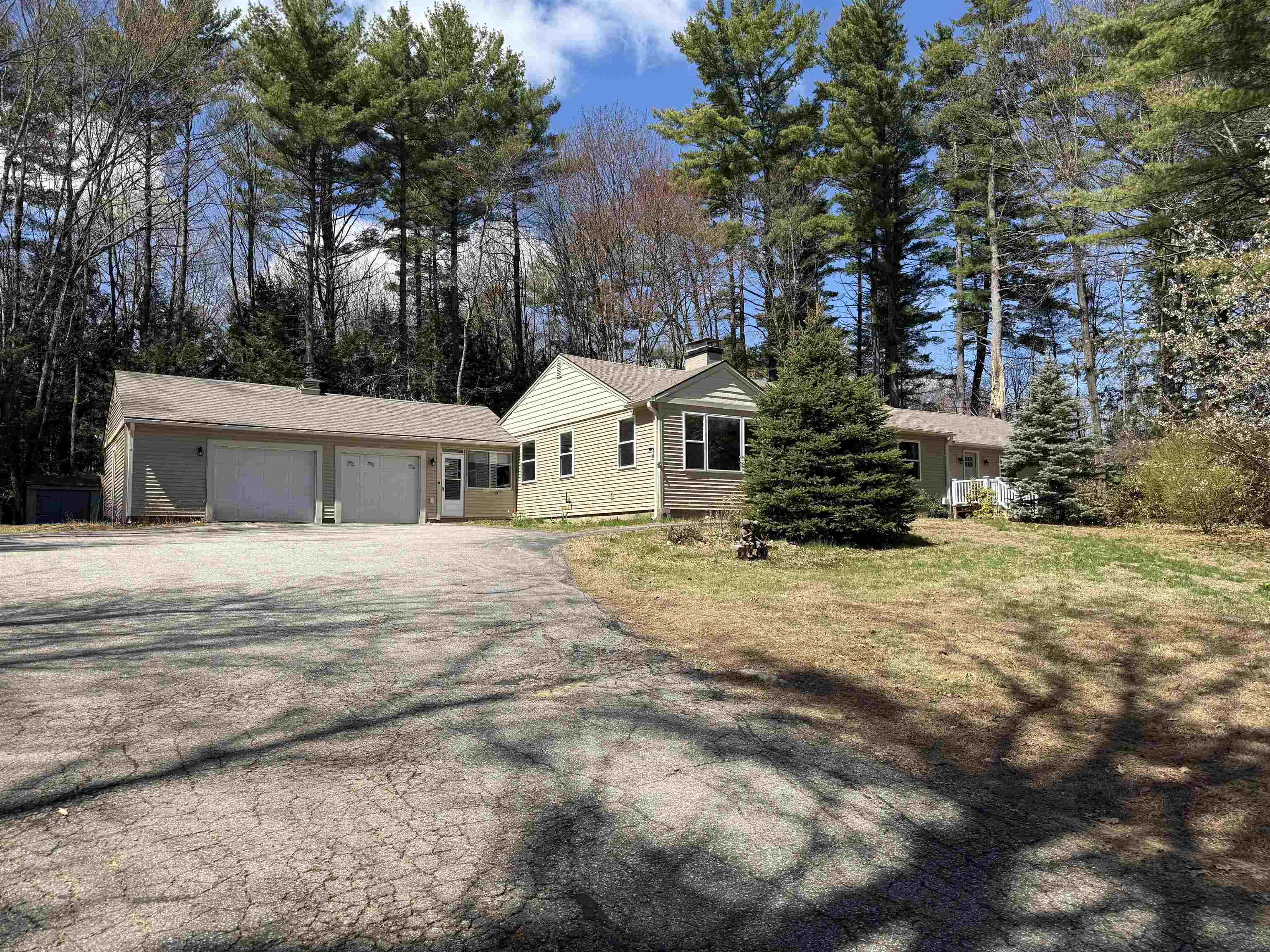 1090 Main St, Laconia, NH 03246