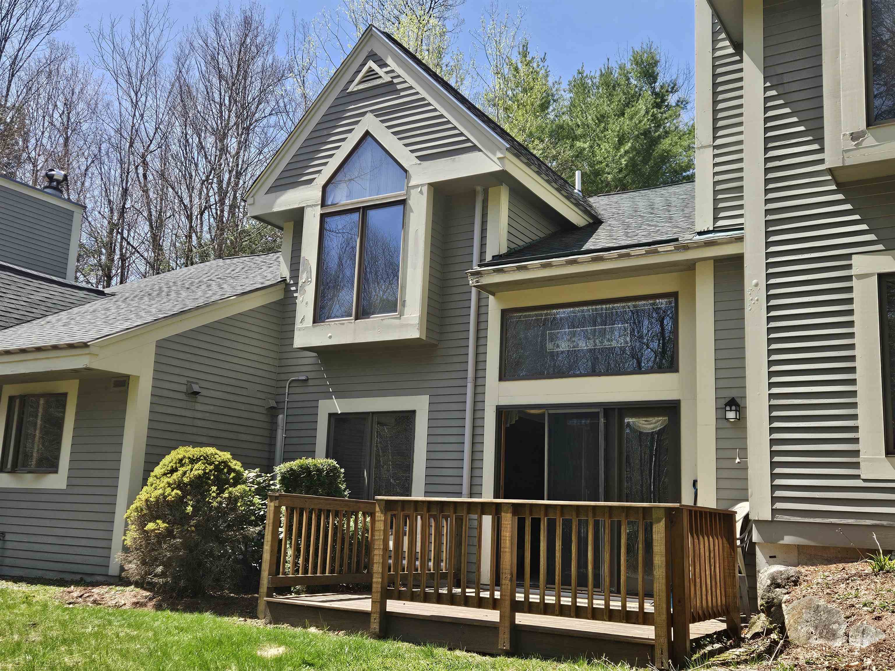 131 Forest Ridge Dr, Lincoln, NH 03251