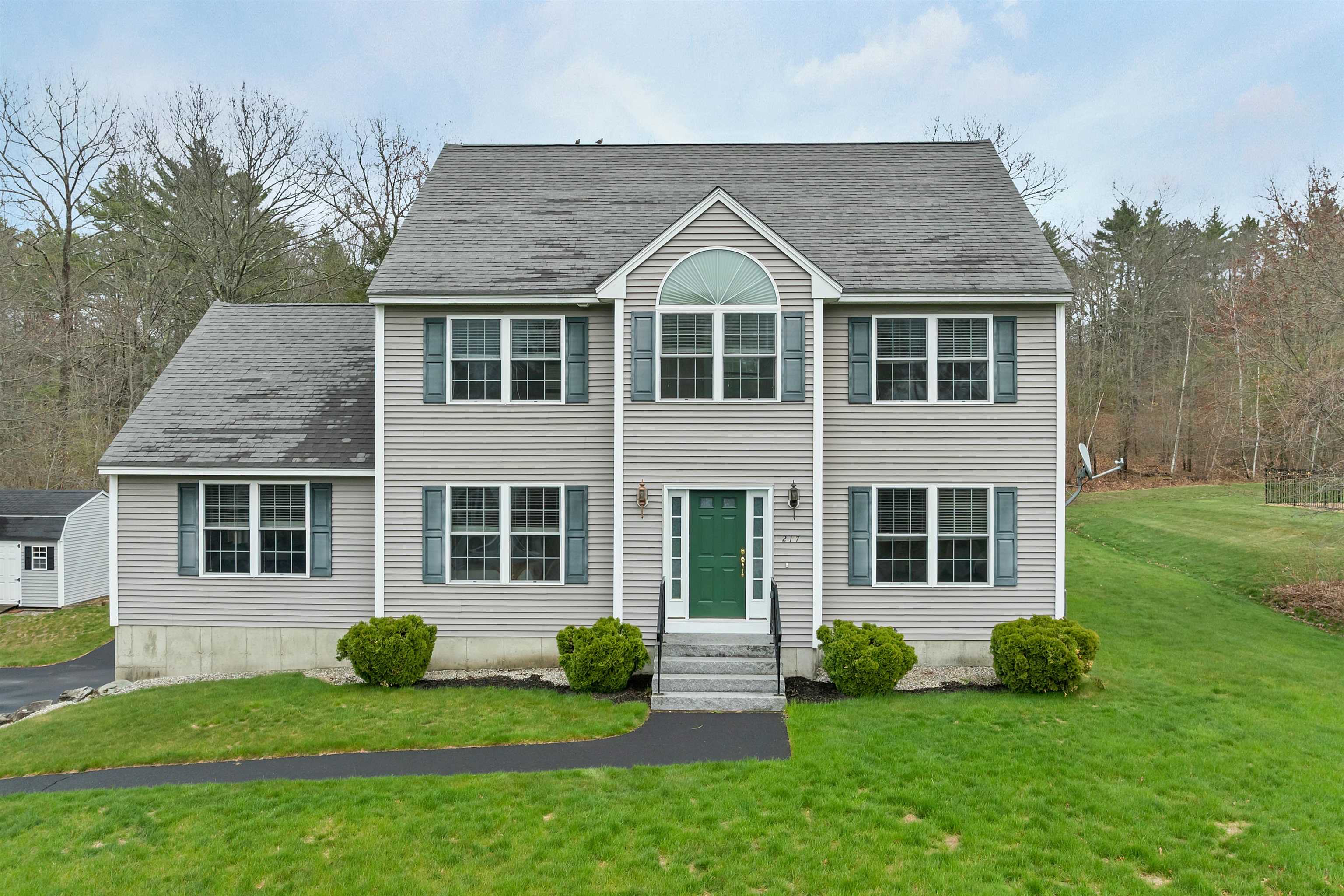 217 Steam Mill Rd, Auburn, NH 03032