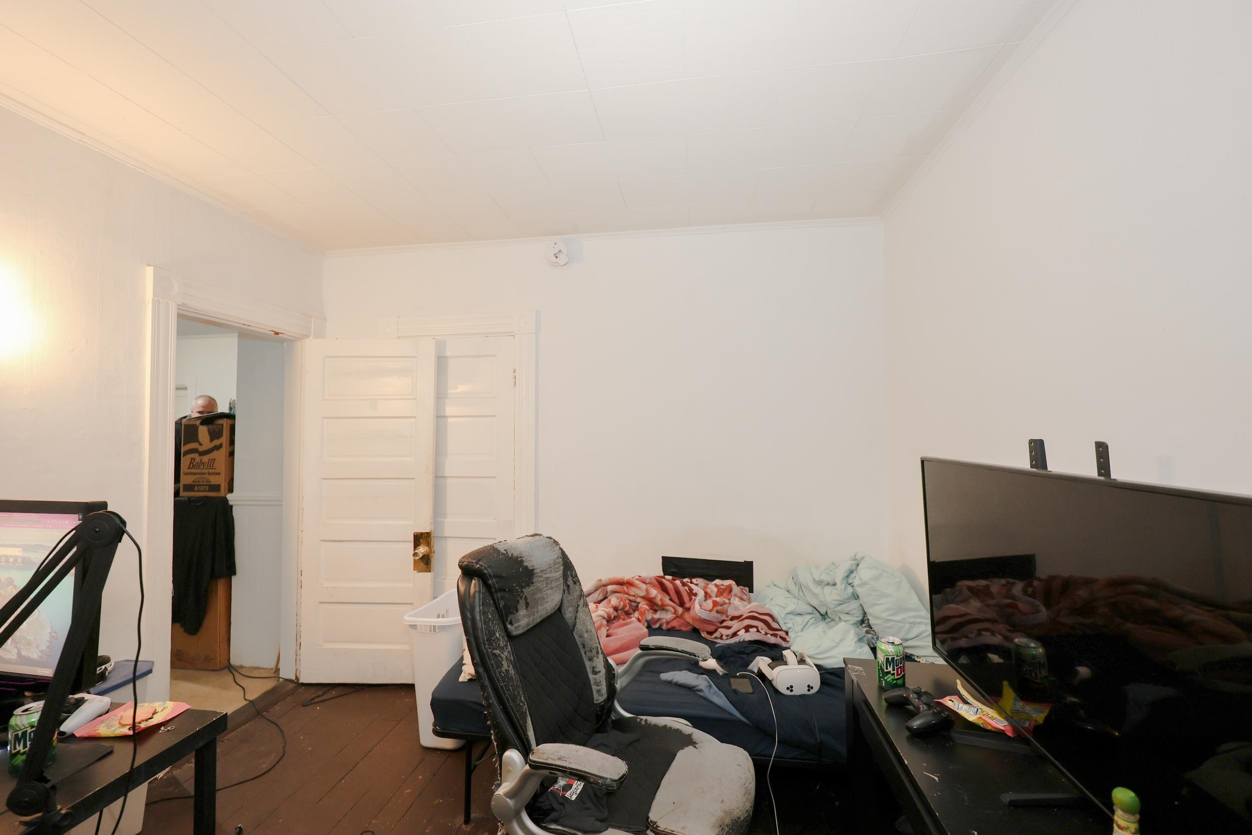 180 Beech St, Manchester, NH 03103