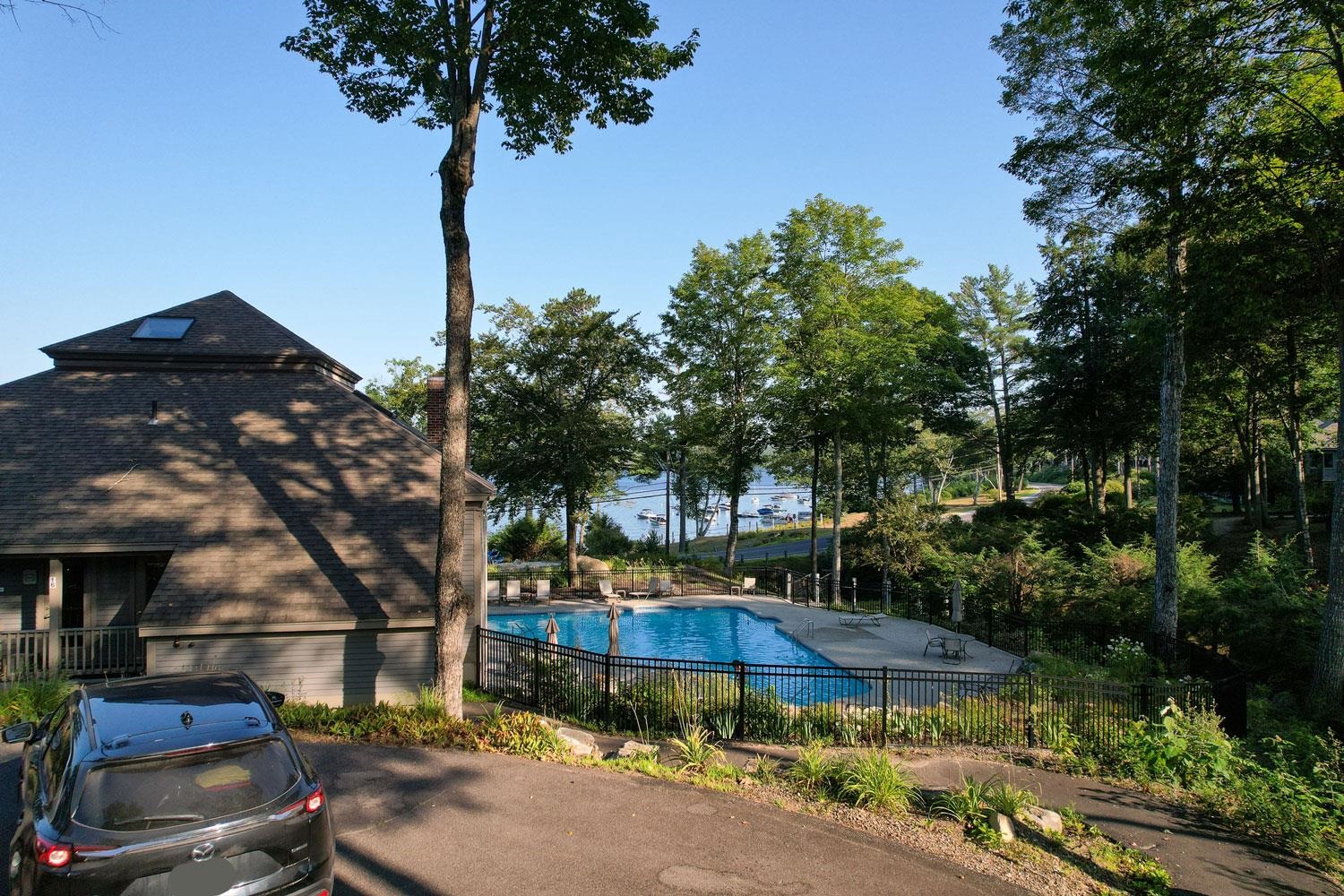 0 Ledgewood Cir, Hebron, NH 03241