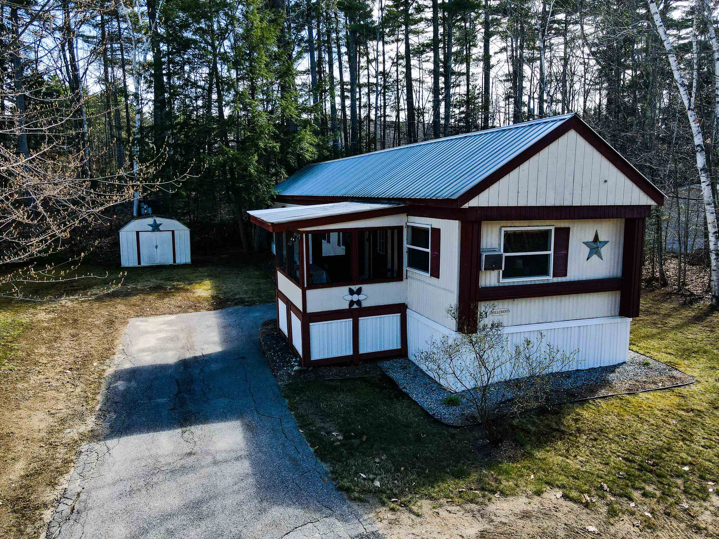 51 Tent Avenue photo