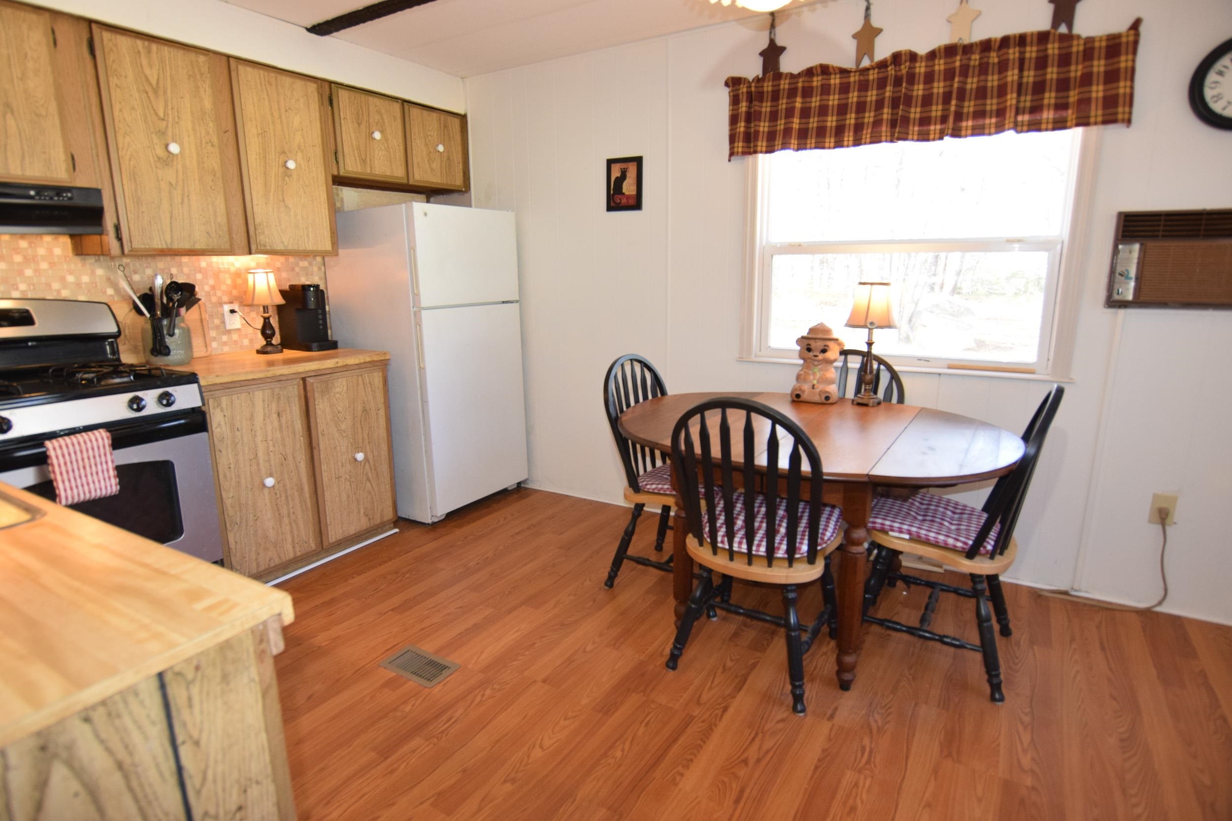 51 Tent Ave, Conway, NH 03818