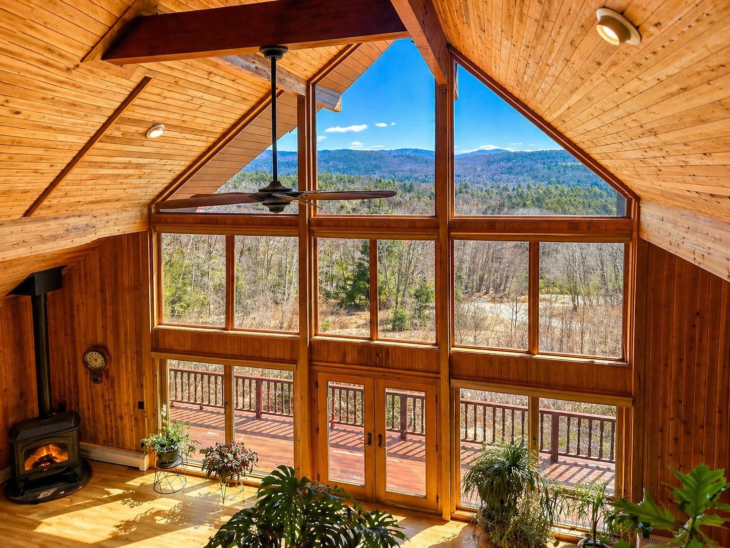 20 Crest Ln, Madison, NH 03849