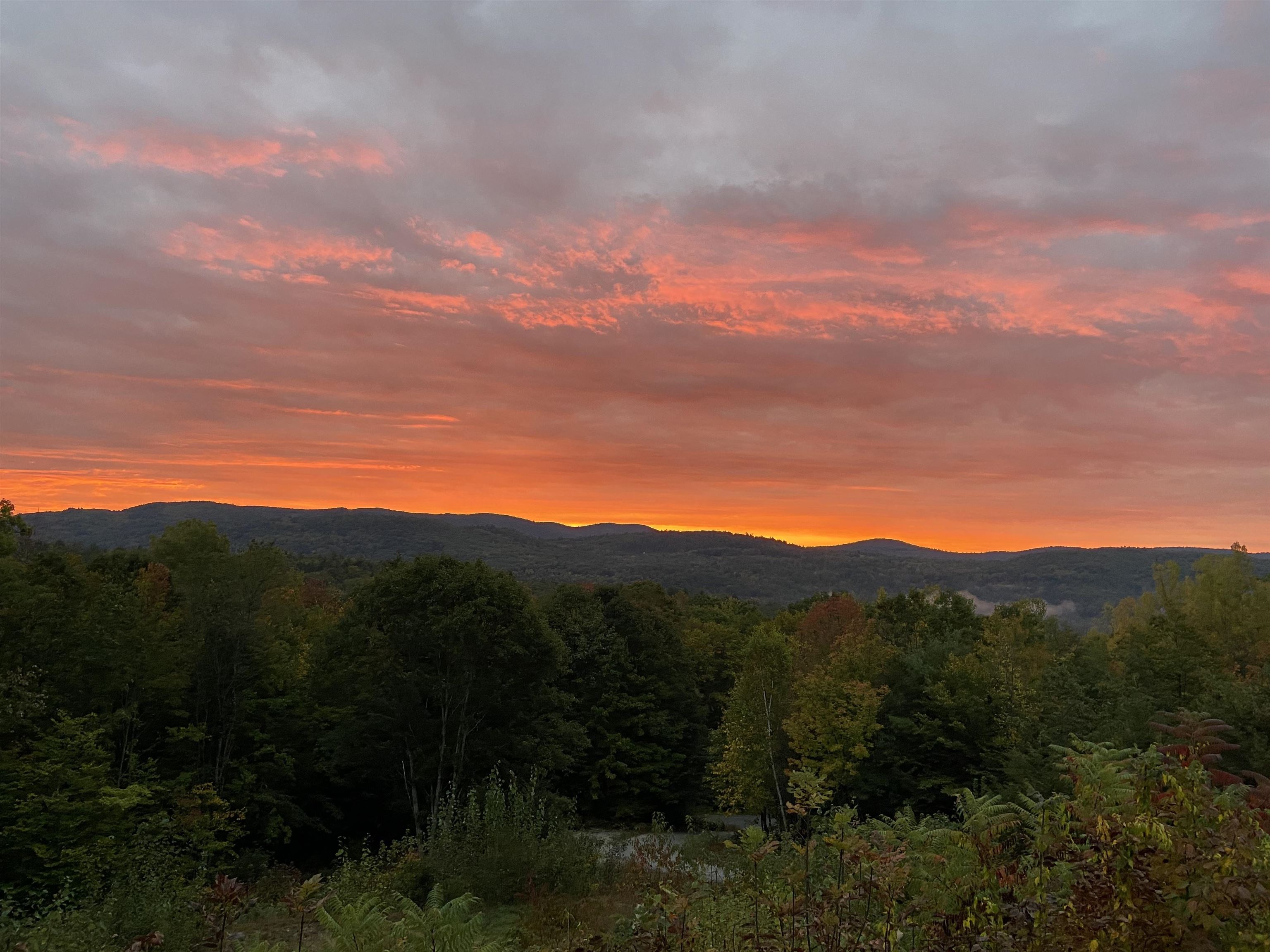 20 Crest Ln, Madison, NH 03849