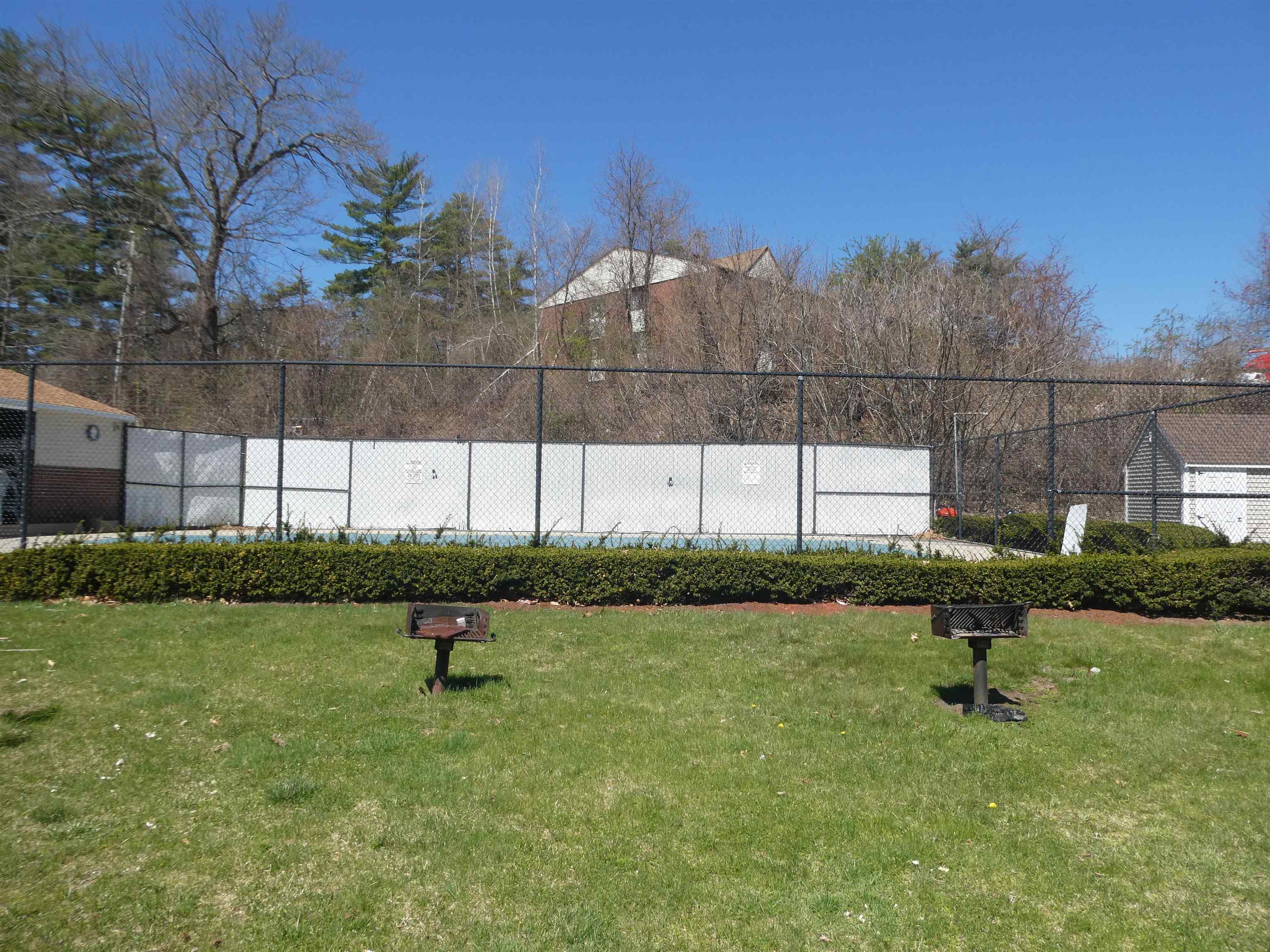133 English Village Rd #303, Manchester, NH 03102
