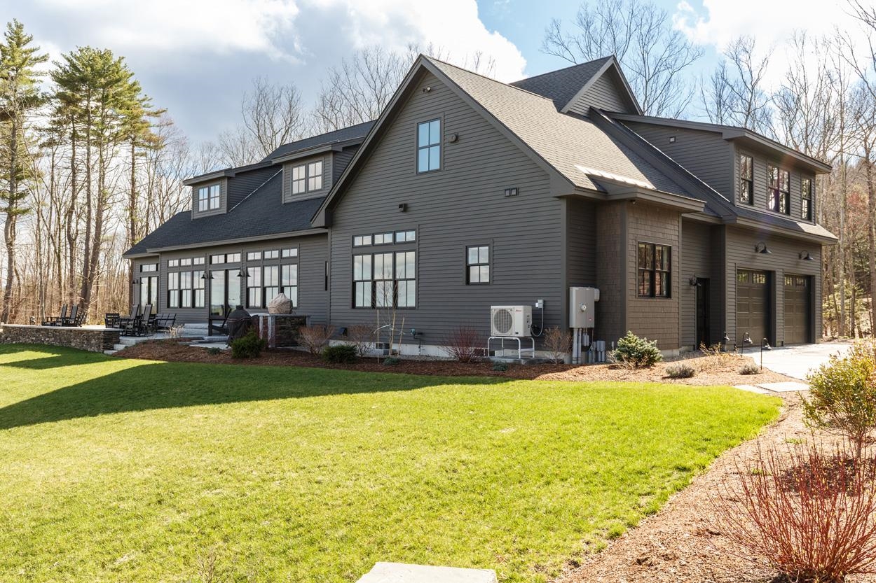 366 Gould Hill Rd, Hopkinton, NH 03229