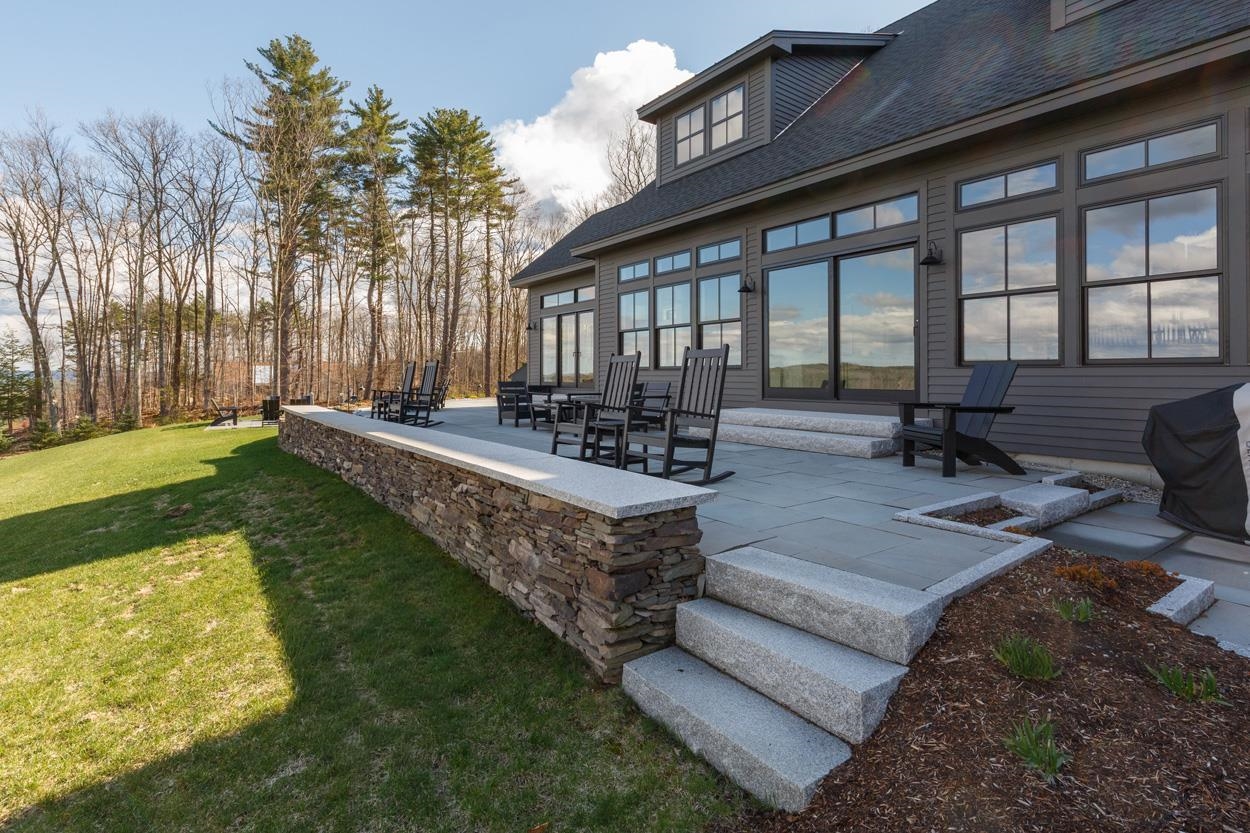 366 Gould Hill Rd, Hopkinton, NH 03229