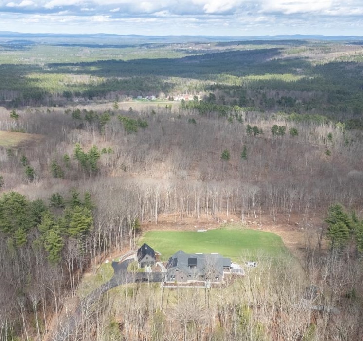 366 Gould Hill Rd, Hopkinton, NH 03229