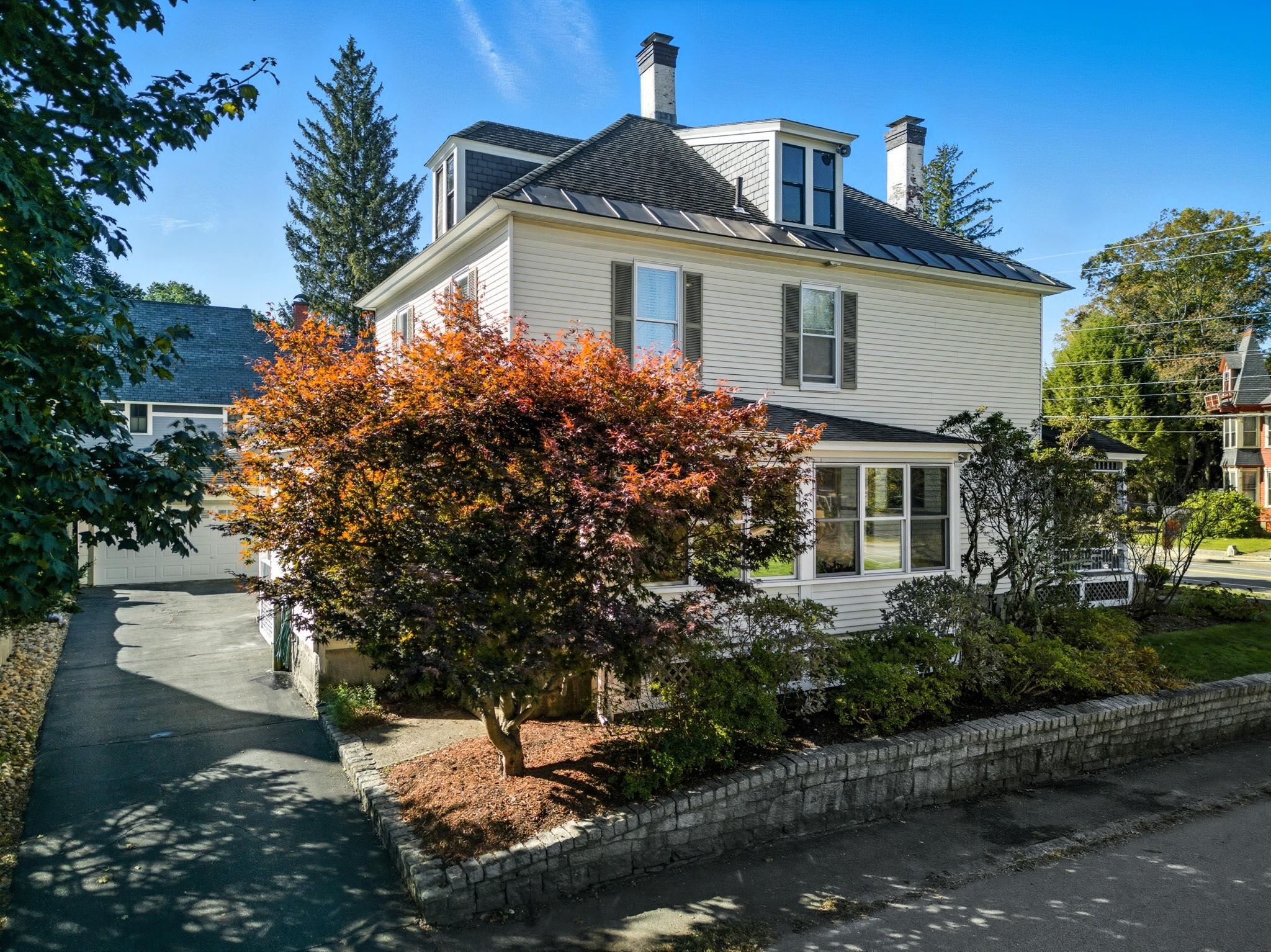 71 Concord St, Nashua, NH 03064