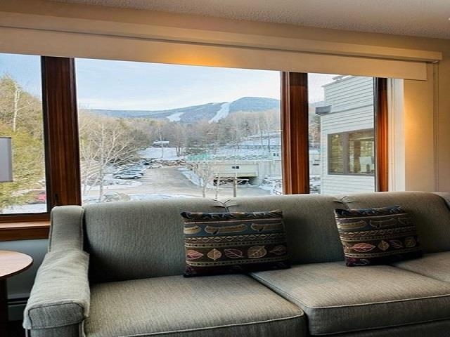 90 Loon Mountain Rd, Lincoln, NH 03251