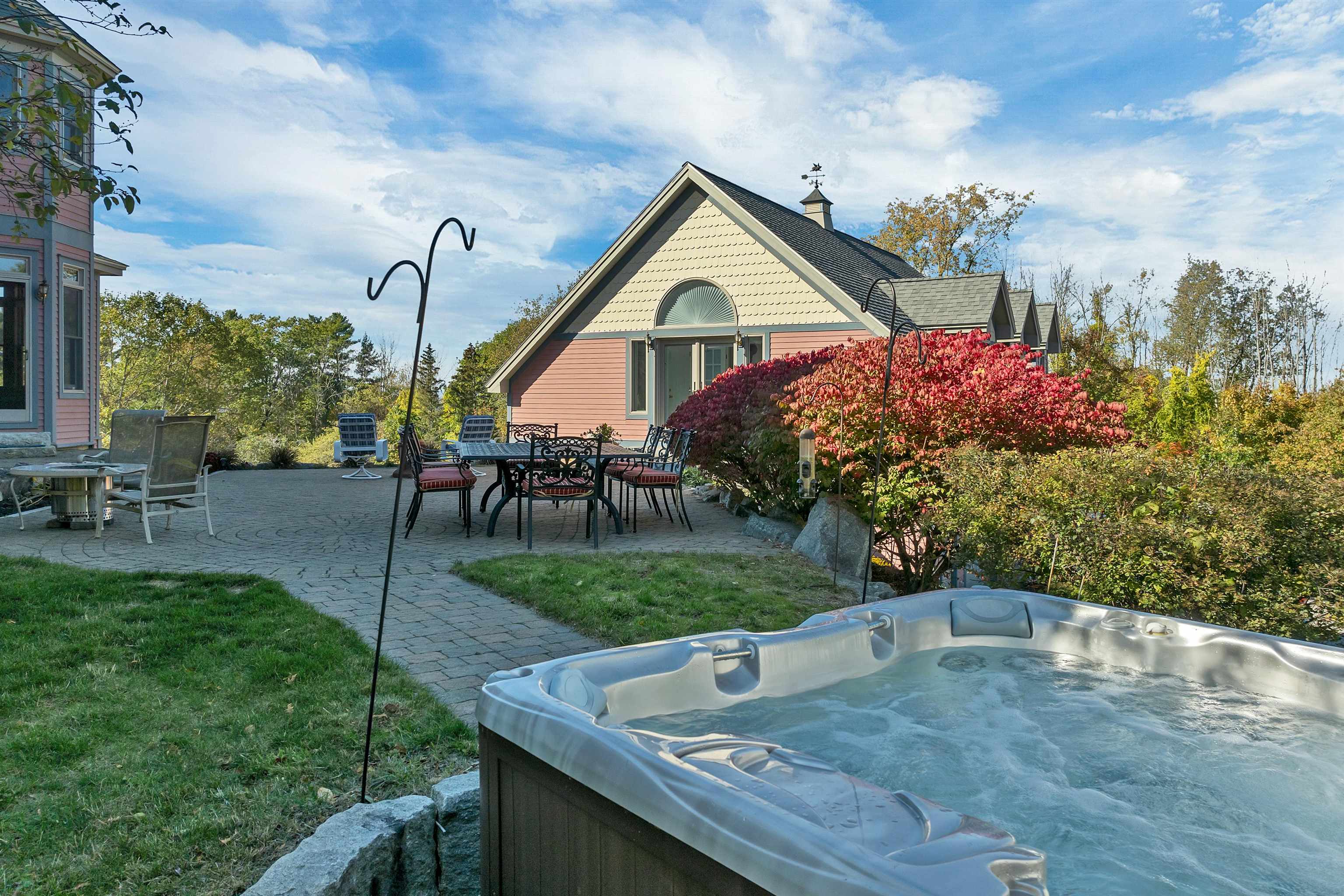292 Liberty Hill Rd, Gilford, NH 03249