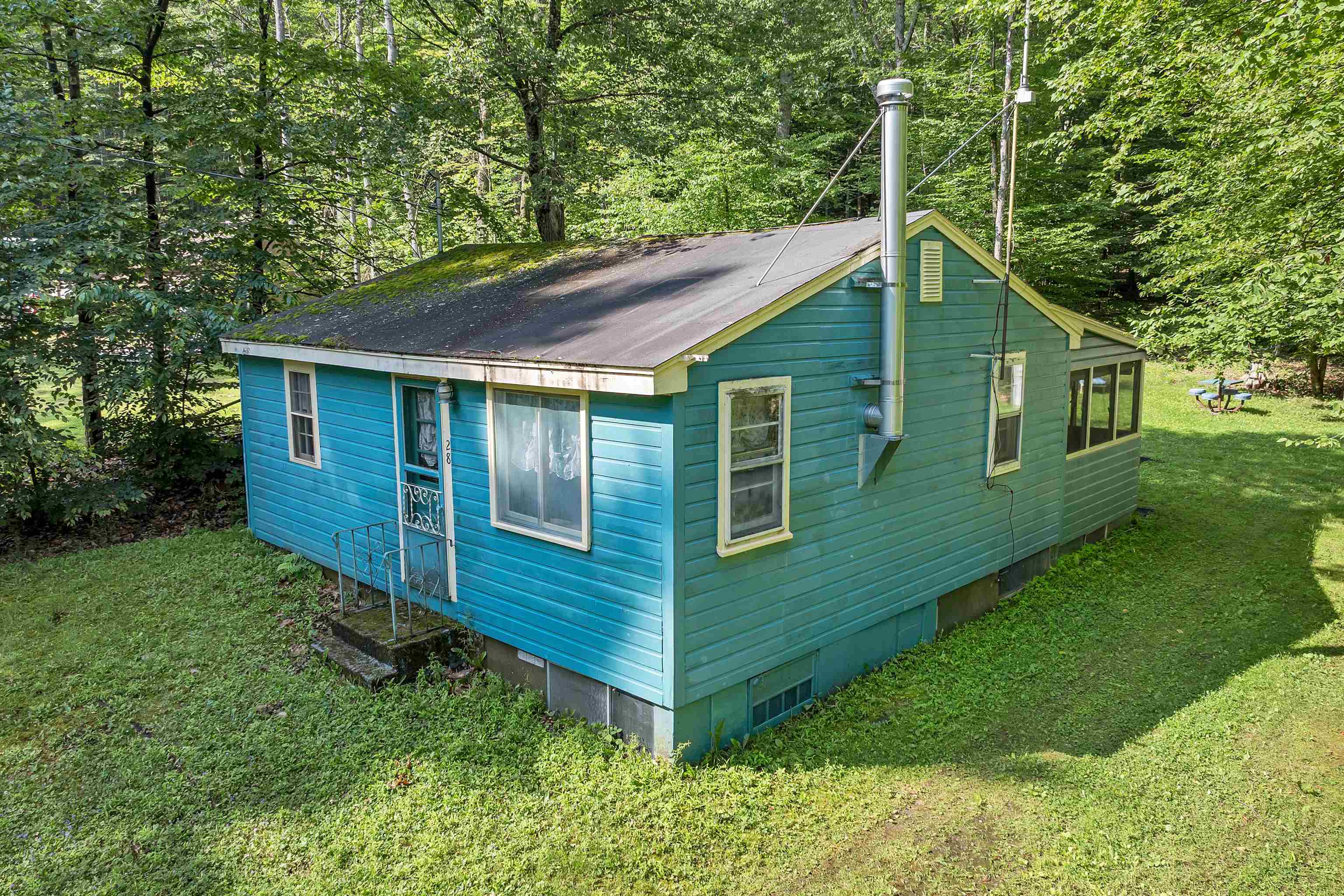 28 Abnaki Pa, Gilmanton, NH 03237