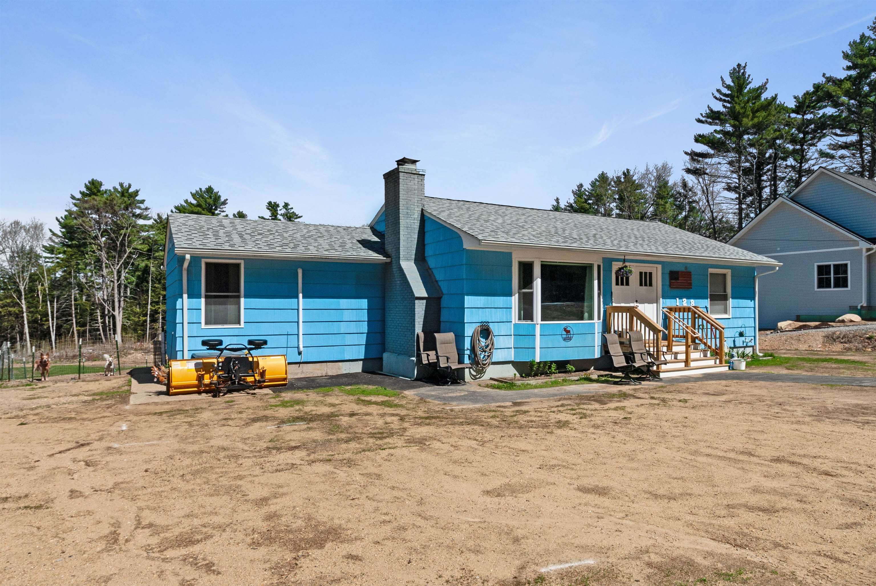 128 Old Lake Shore Rd, Gilford, NH 03249