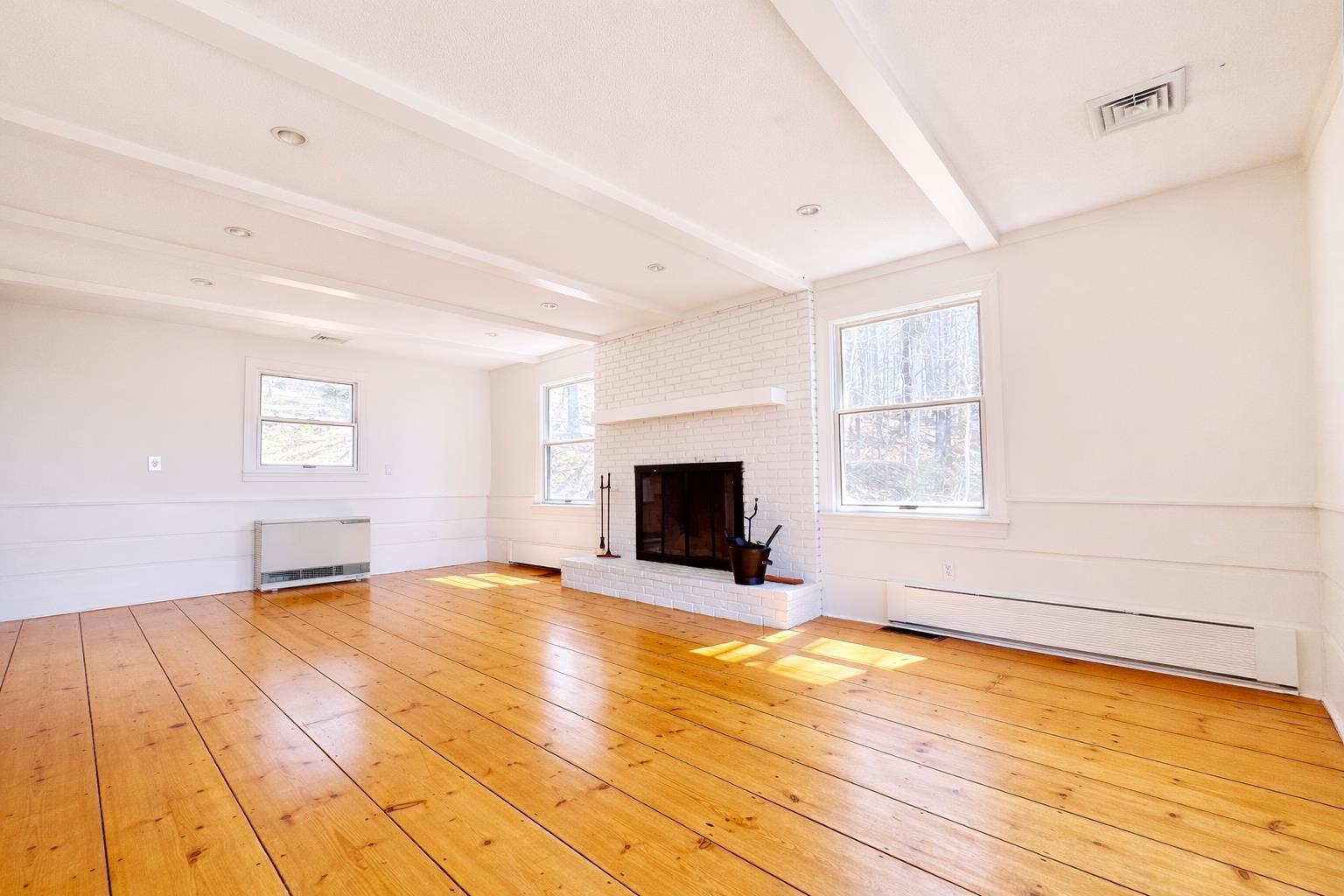 Living Room 25158934