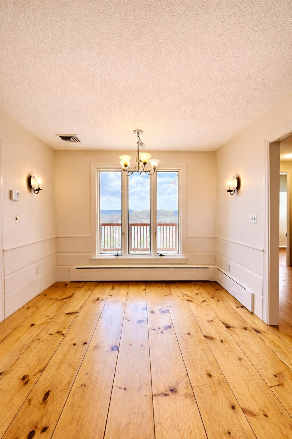 Dining Area 25158926