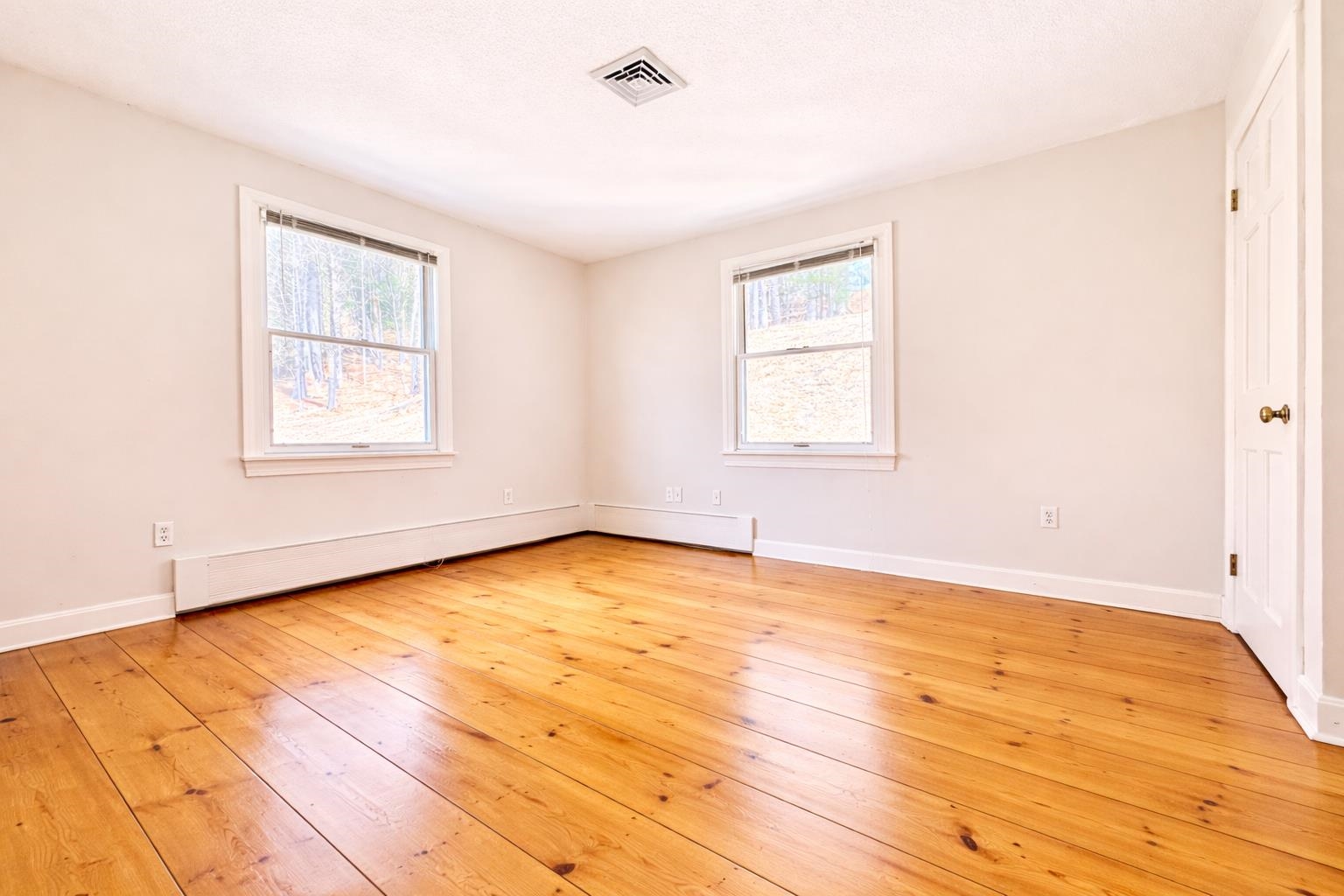 Bedroom-2 25158925