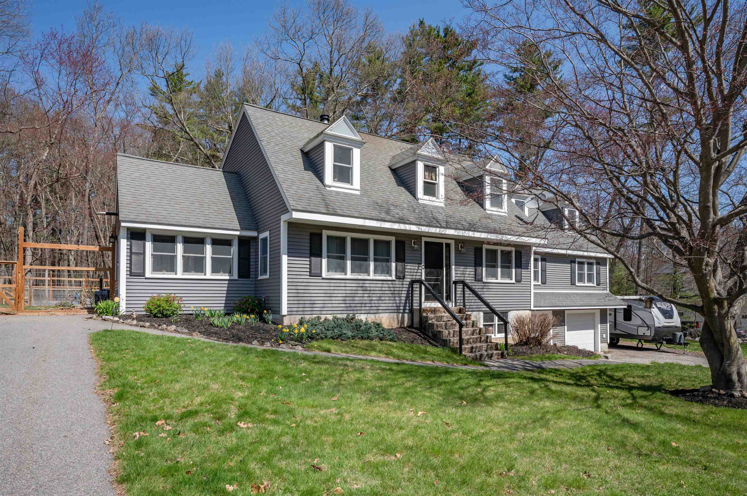 43 Academy Ave, Atkinson, NH 03811