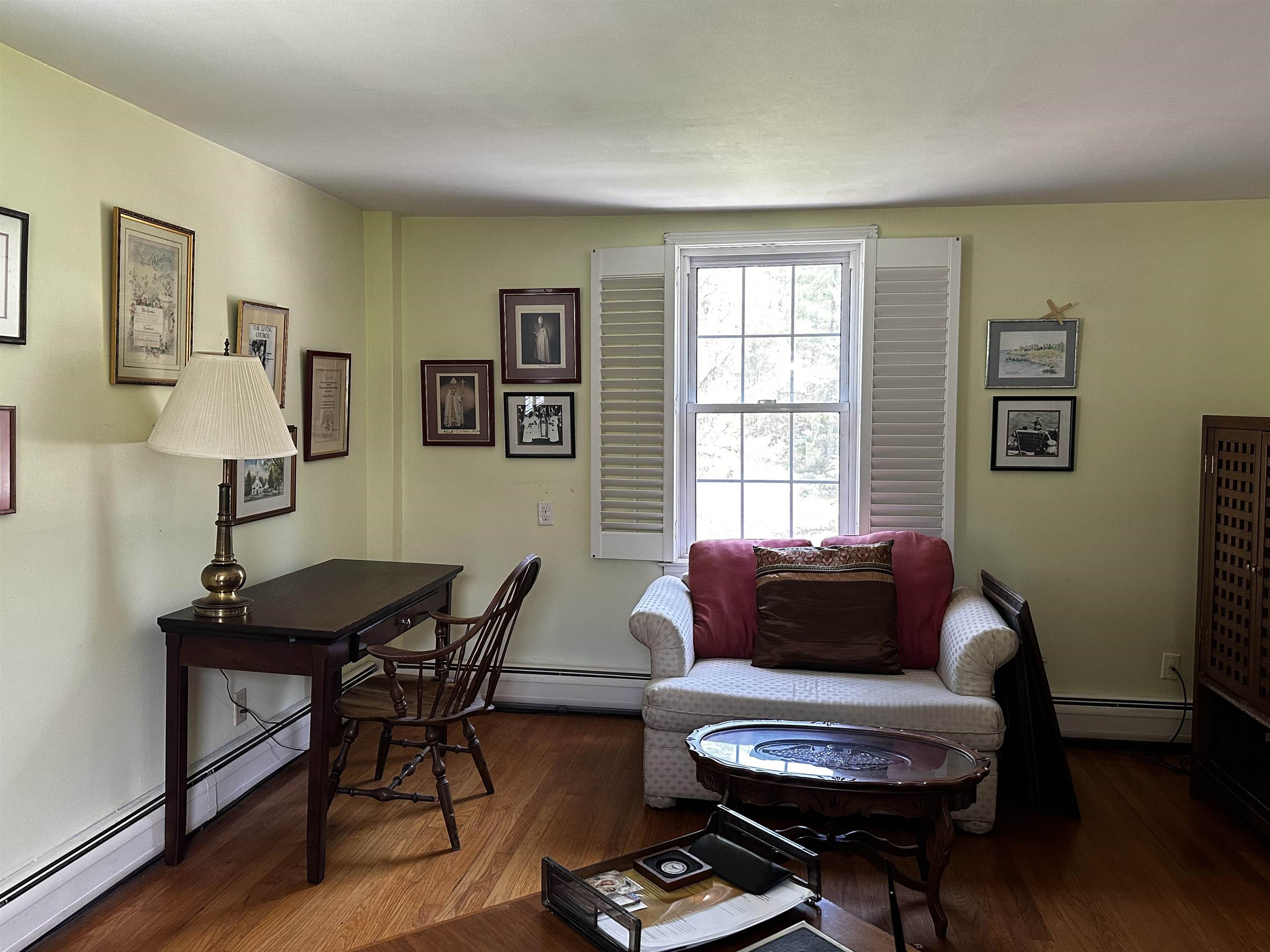 24 Sawyers Crossing Rd, Swanzey, NH 03446