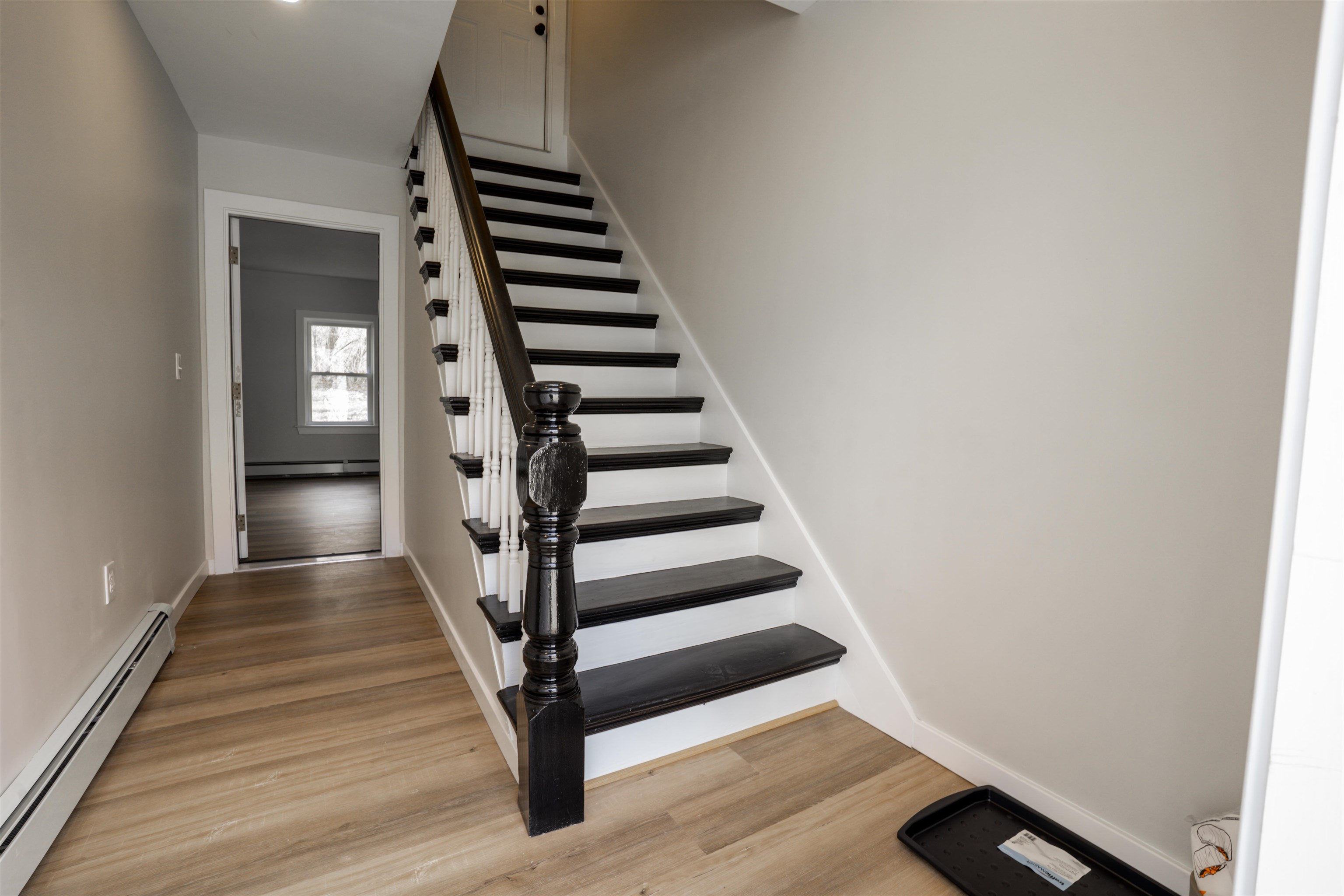 27 Washington St, Ashland, NH 03217