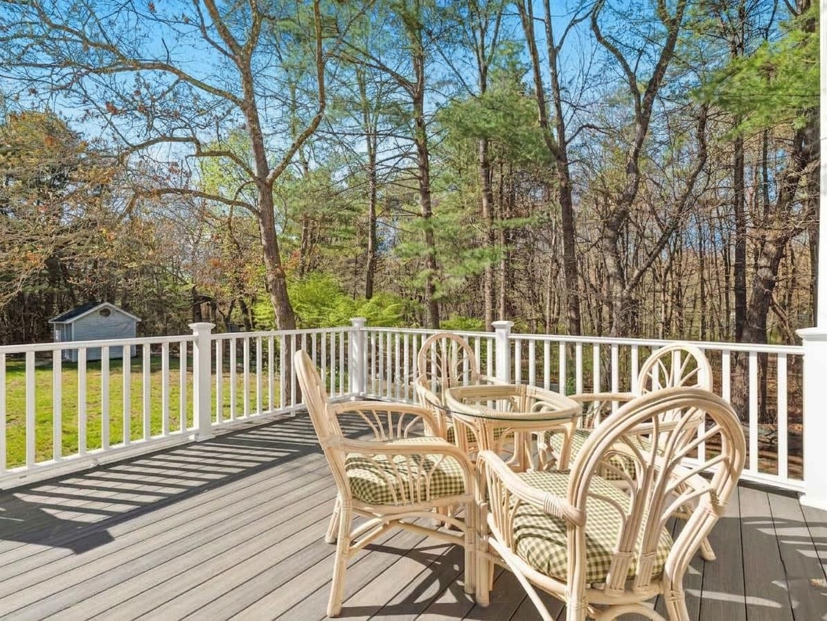 25 Fletcher Dr, Pelham, NH 03076
