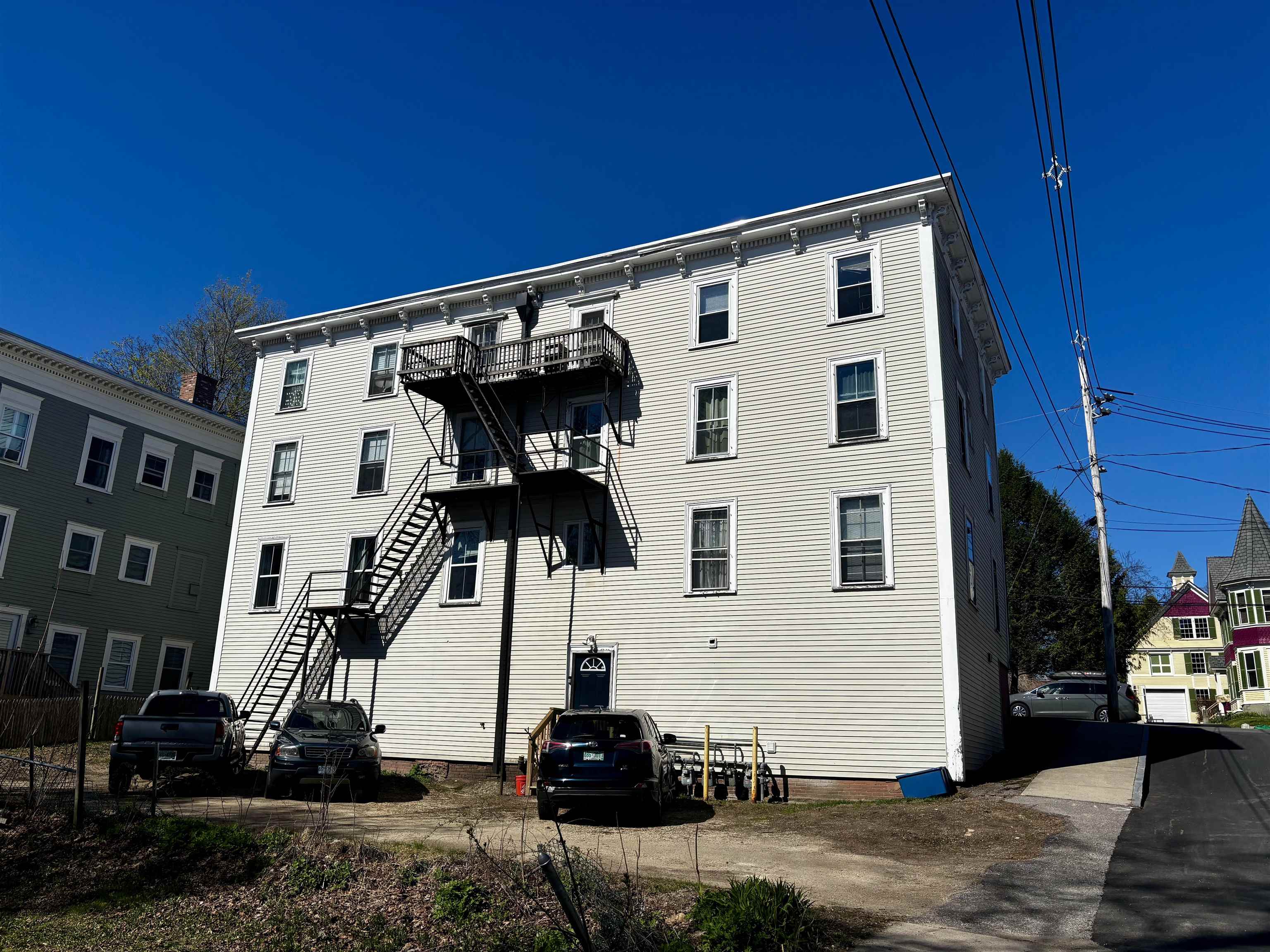 16-18 Cushing St, Dover, NH 03820