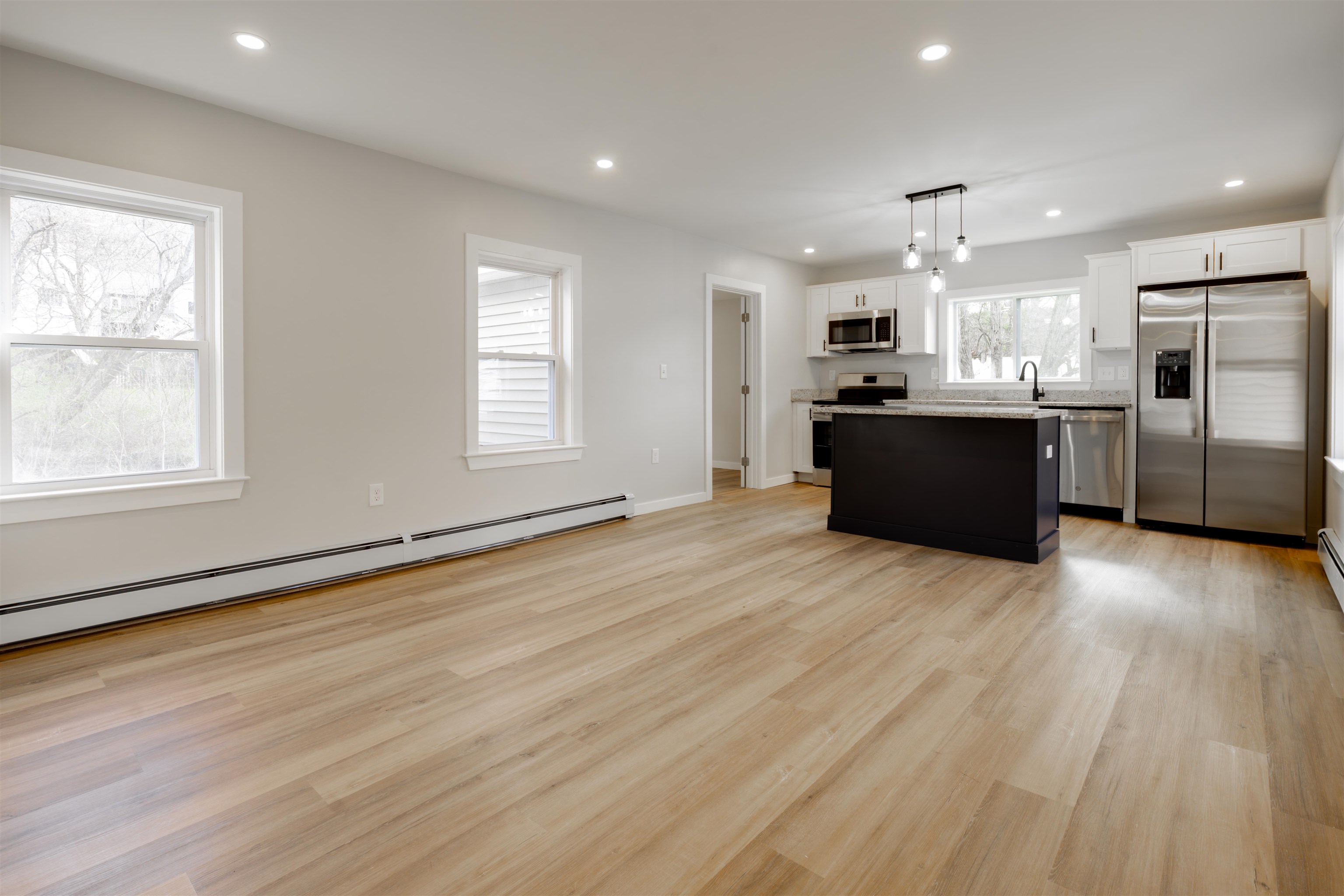 27 Washington St, Ashland, NH 03217