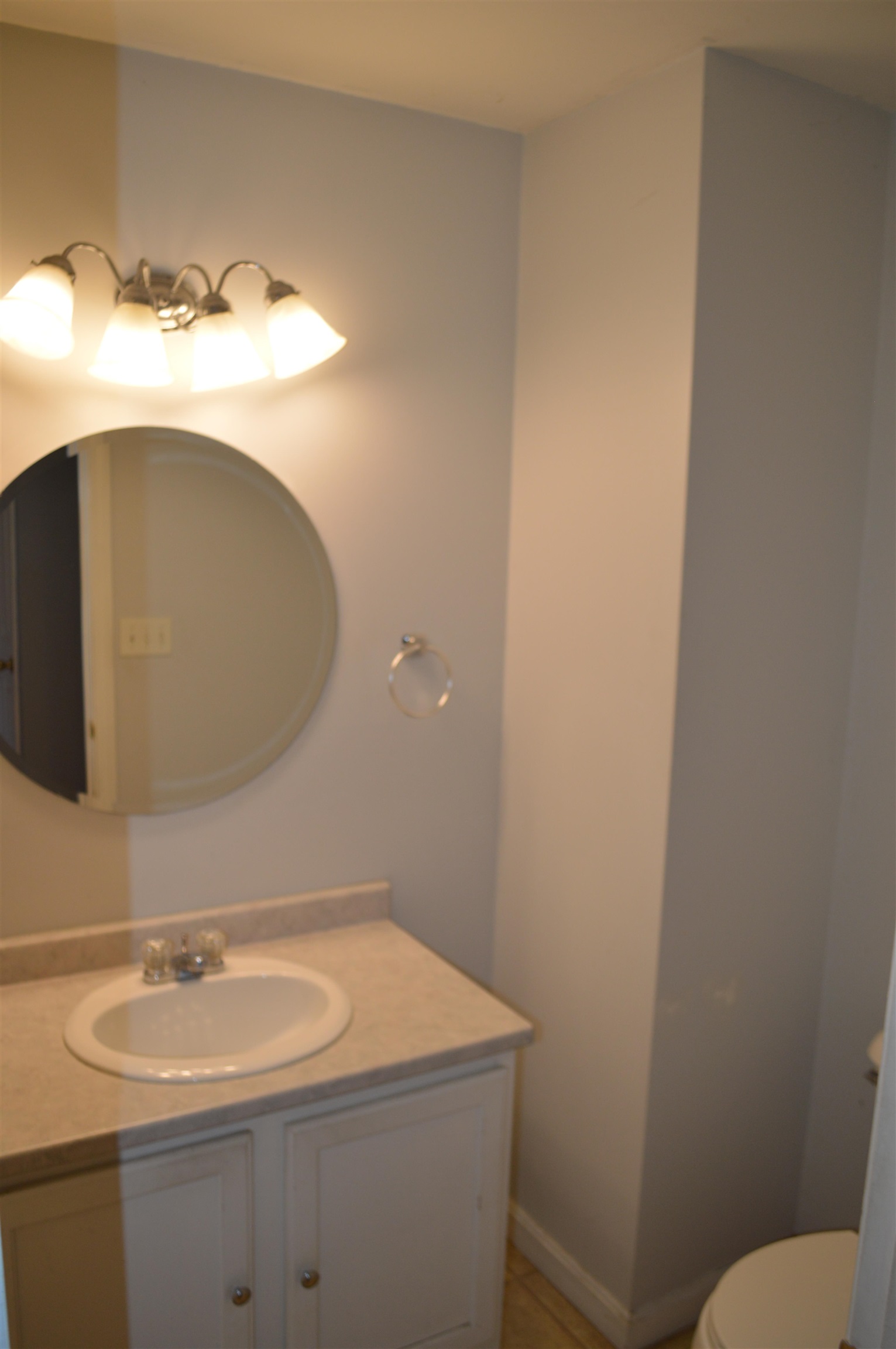 2 Windsor Ln, Brentwood, NH 03833