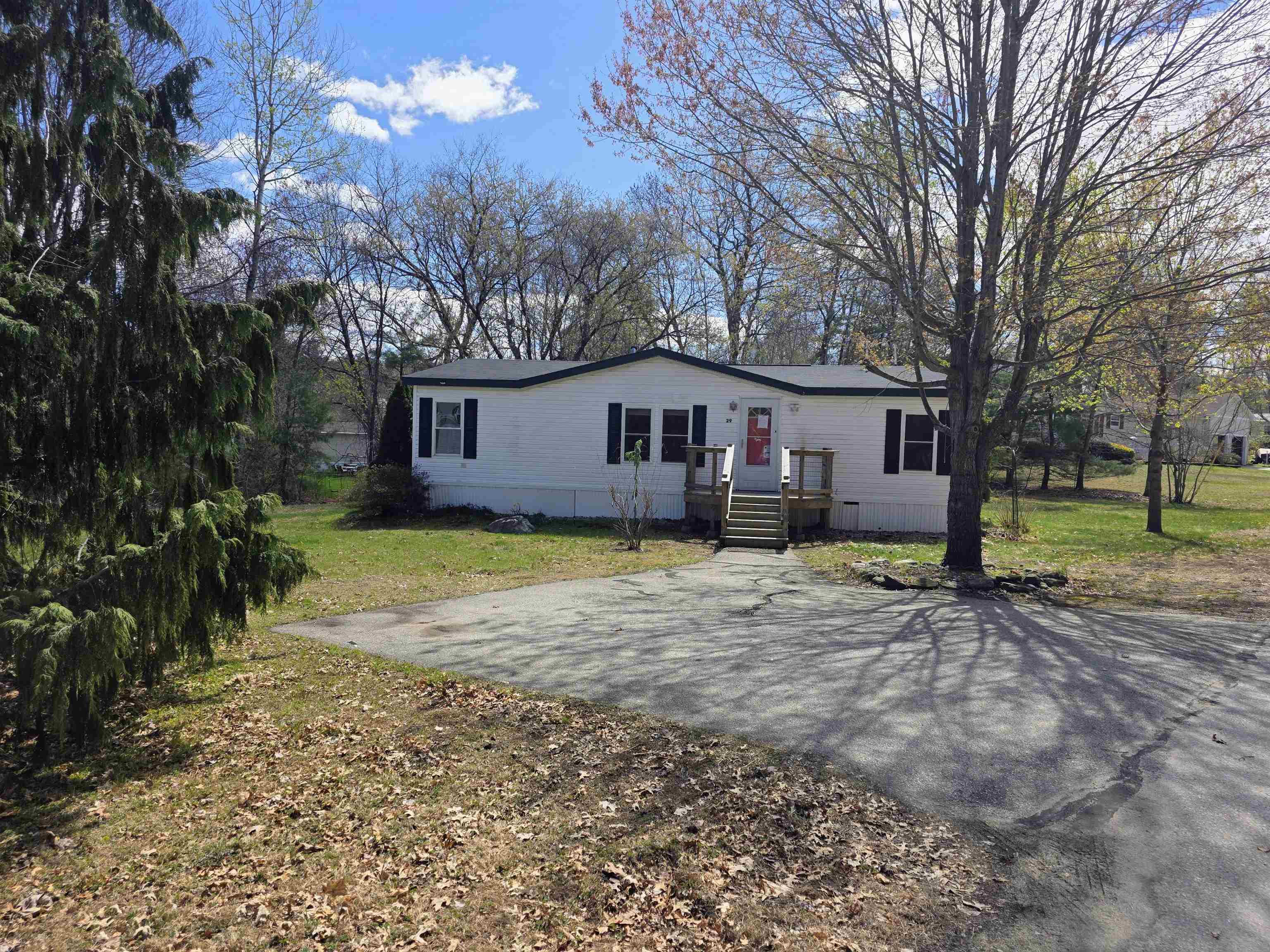 97 Fordway Extension, Derry, NH 03038