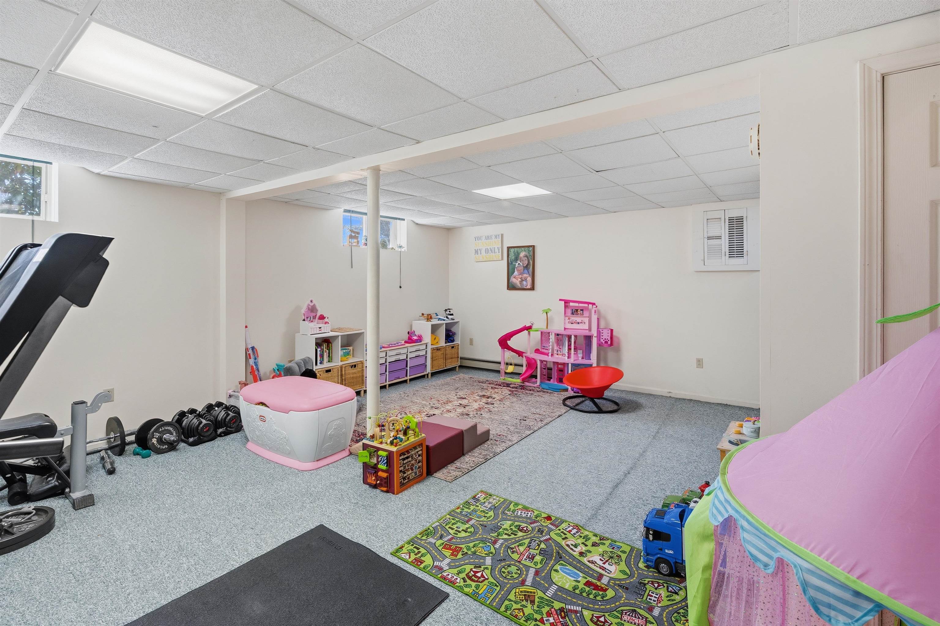 506 Mammoth Rd, Londonderry, NH 03053
