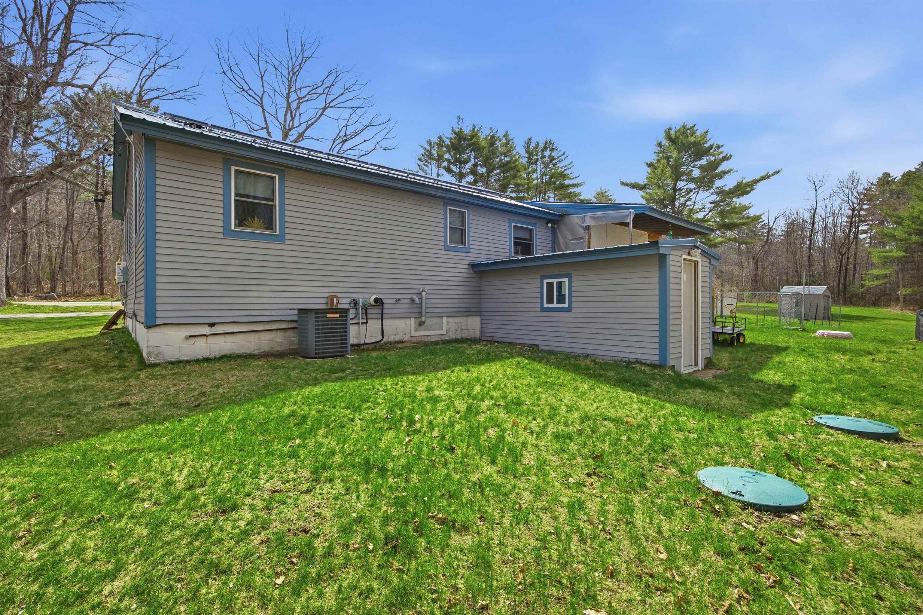 252 Merrymeeting Rd, New Durham, NH 03855