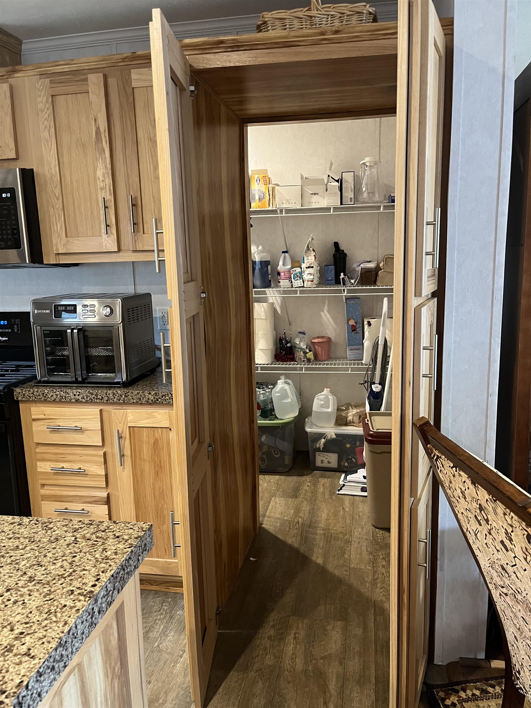 9 Longmeadow Dr, Concord, NH 03301-3482