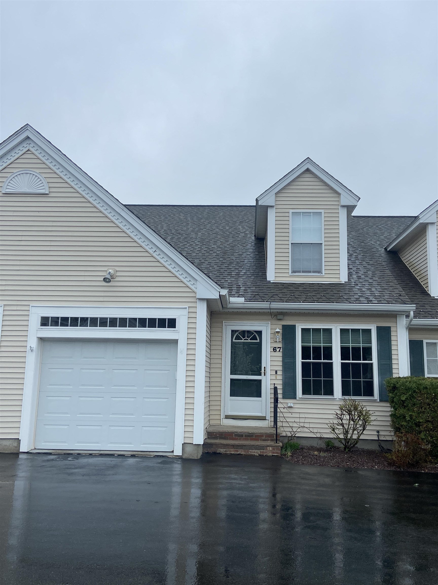 MLS 5086767: 67 Pleasant Street-Unit 67, Windham NH