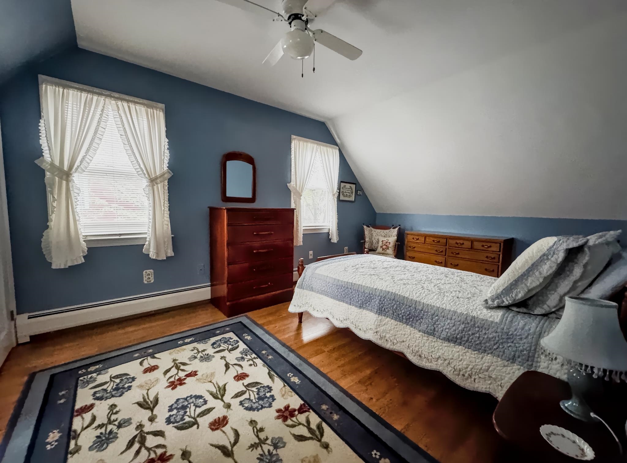 341 Chester Knoll Dr, Bennington, VT 05201