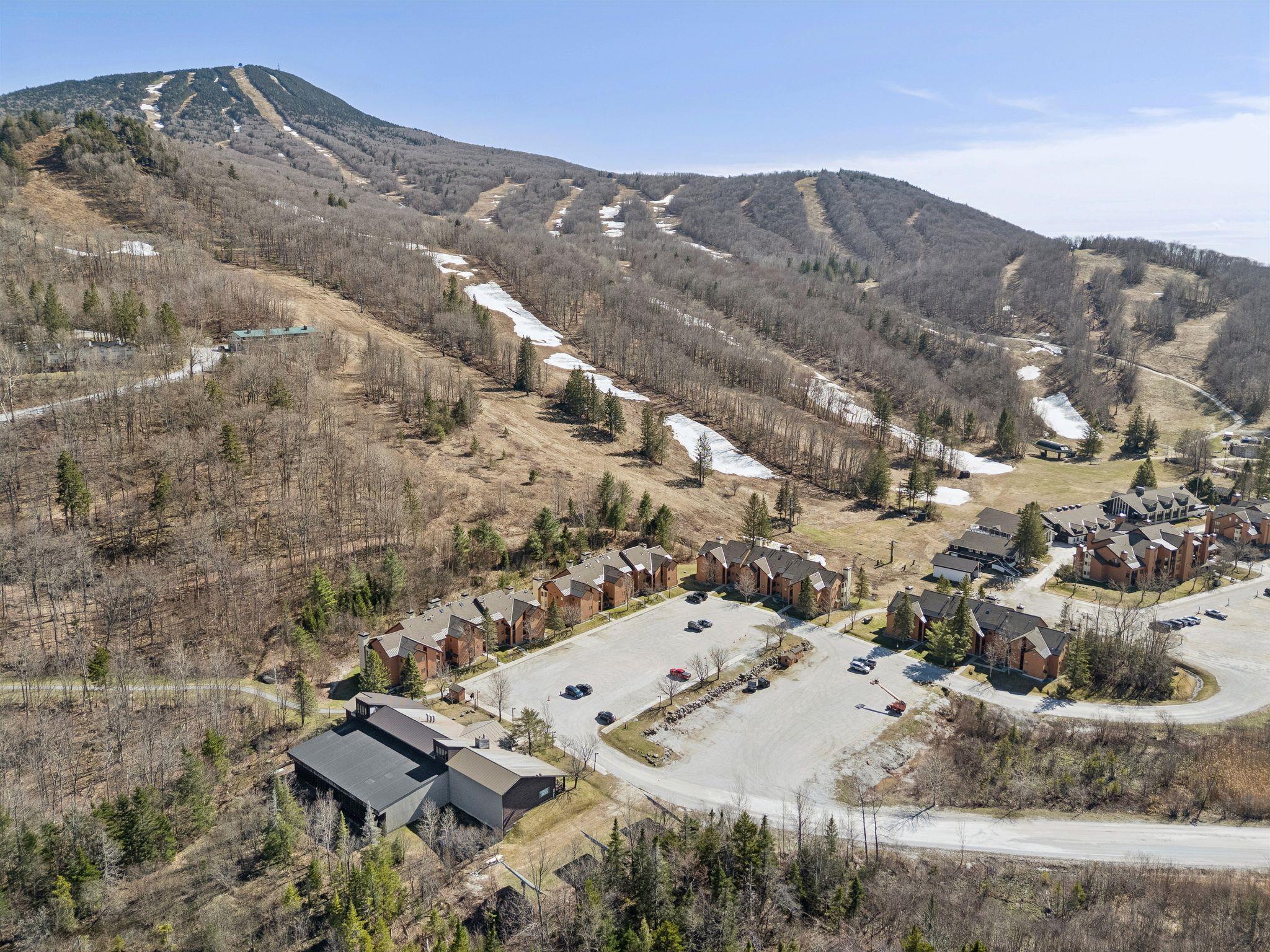 Killington VT&nbsp;Condo for sale $550,000 $487 per sq.ft.