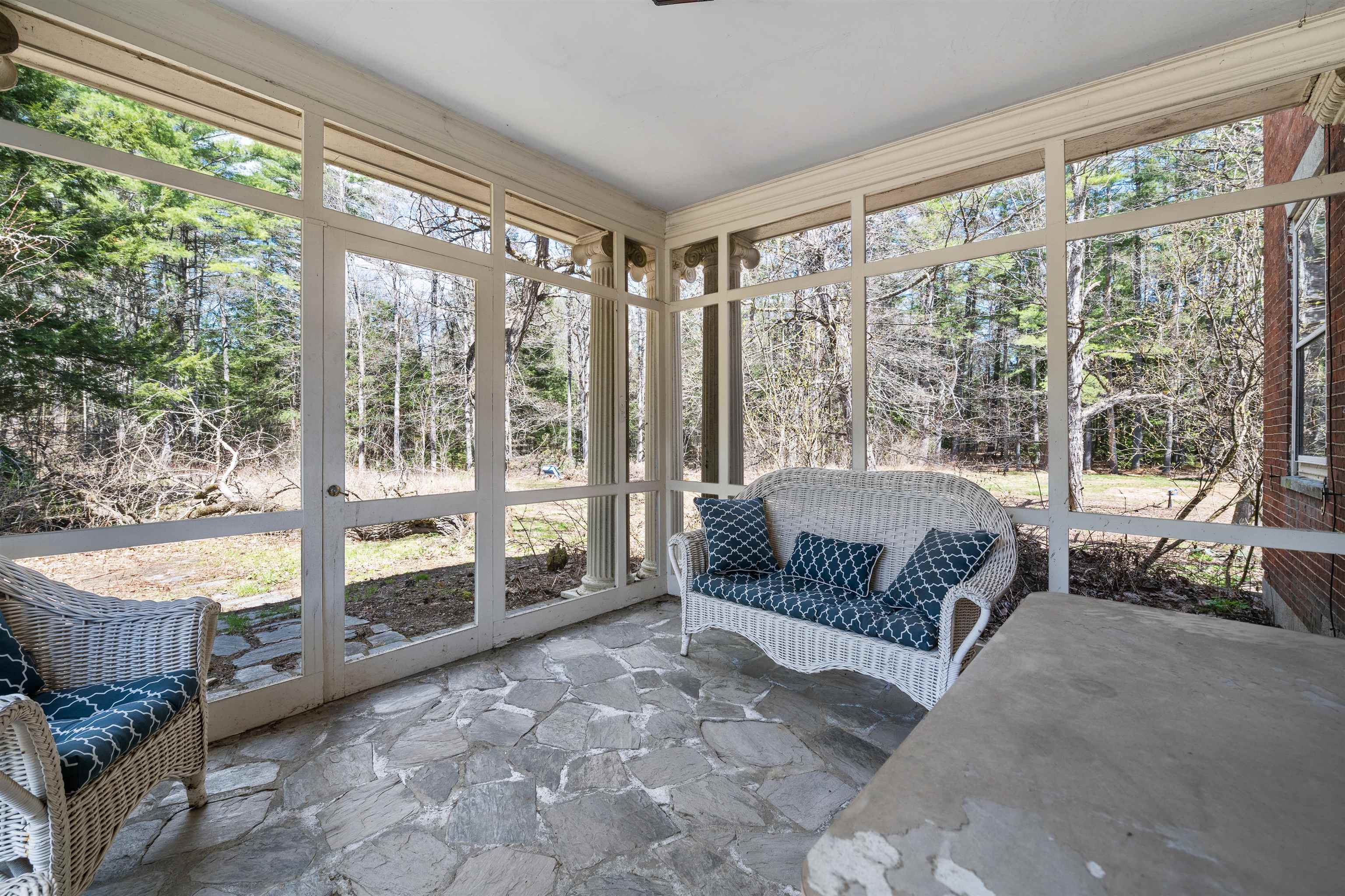 860 Nh 175 Route, Holderness, NH 03245