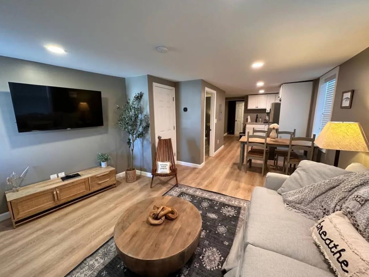 301 Portsmouth Ave, Seabrook, NH 03874