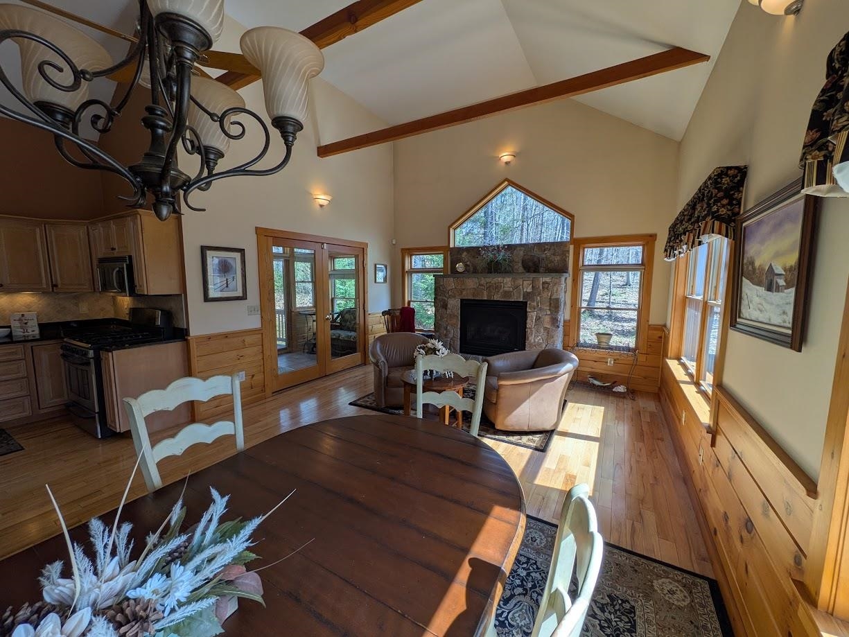 184 Covered Bridge Ln, Bartlett, NH 03812