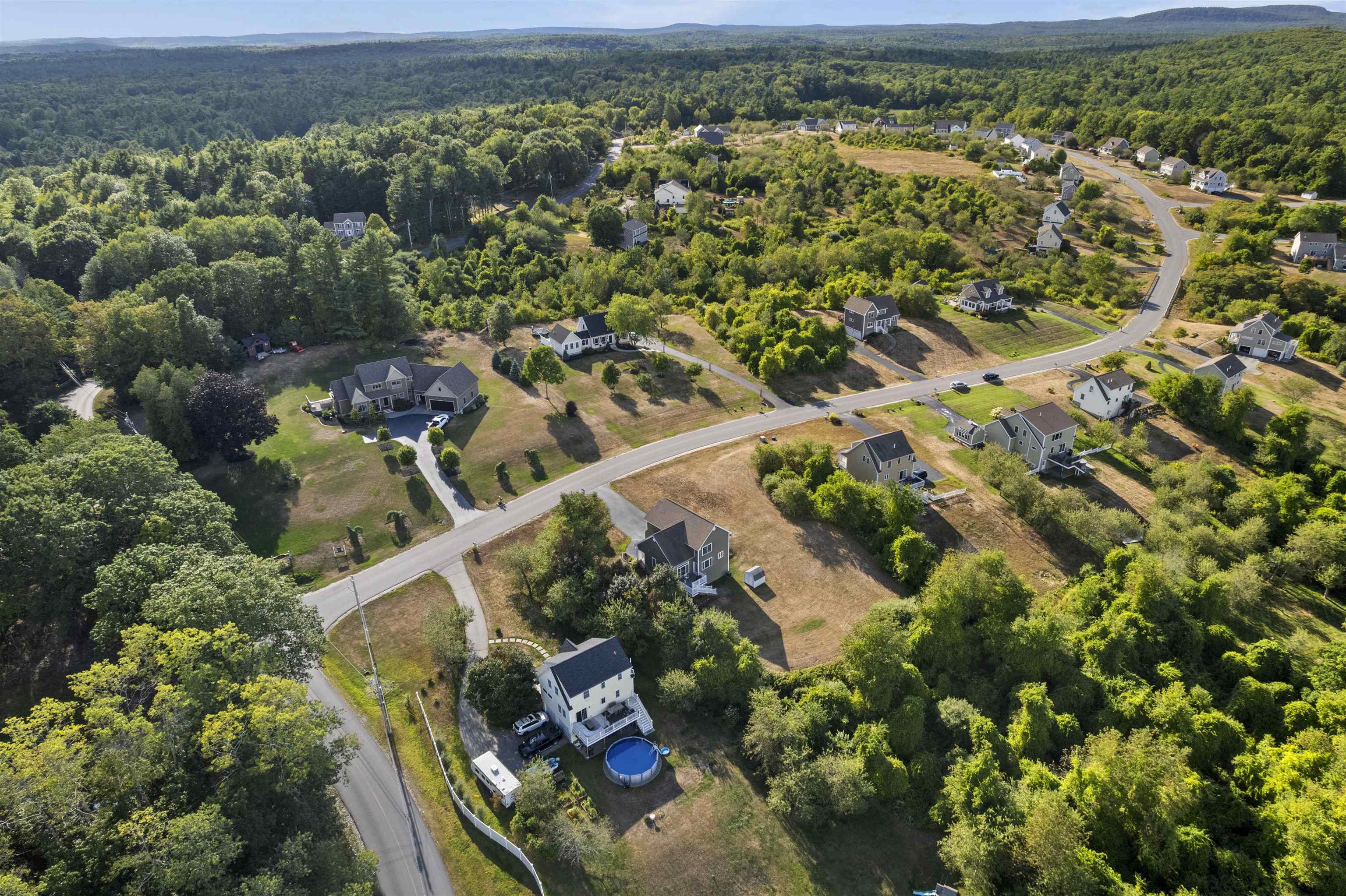 3 Orchard Hill Rd, Epping, NH 03042